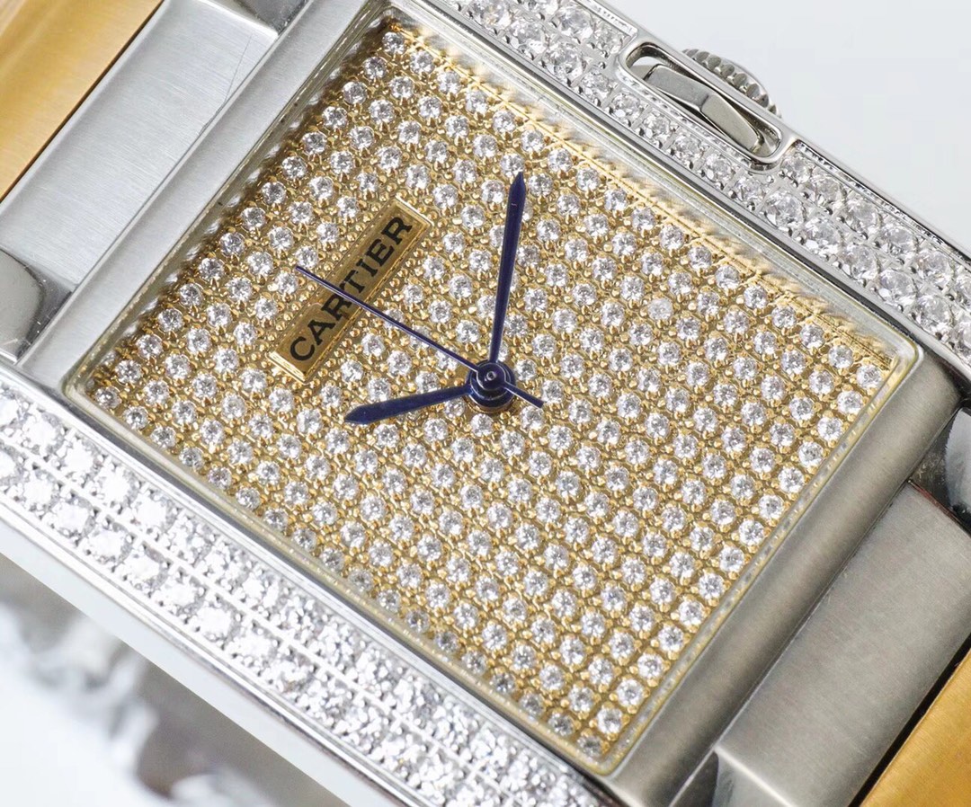 Cartier Tank Stardust Automatic 35mm × 11mm – 316L Steel Men’s Watch with Sapphire Crystal, Exhibition Caseback, and Swiss-Grade Waterproof Performance