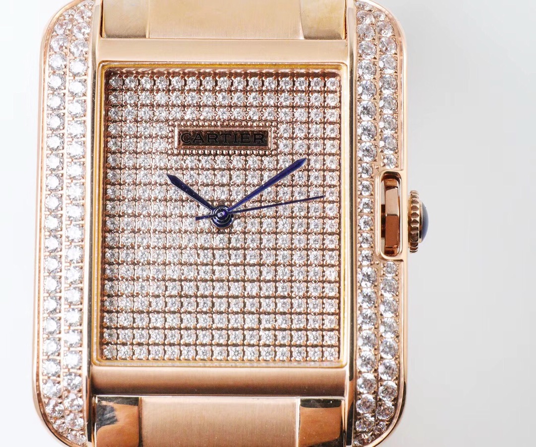 Cartier Tank Stardust Automatic 35mm × 11mm – 316L Steel Men’s Watch with Sapphire Crystal, Exhibition Back, and Swiss-Grade Waterproof Craftsmanship