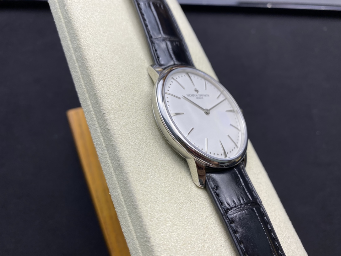 Vacheron Constantin Traditionnelle Collection 81180 40mm×6.8mm｜Manual Winding Movement Double-sided Sapphire Crystal (Anti-reflective Coating) Italian Calfskin Strap Maltese Cross Buckle Free Gift: Swiss Imported Automatic Winding Pen