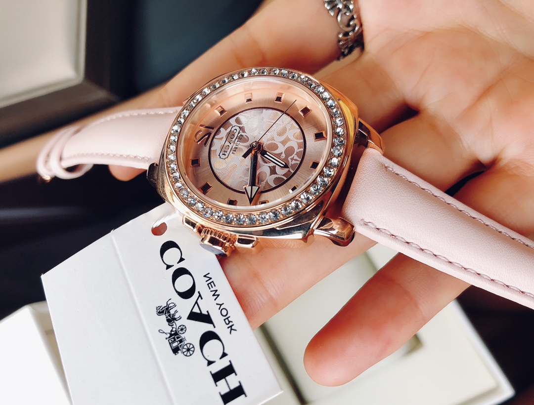 Coach Women's Boyfriend Pink Leather Strap Watch  14503981