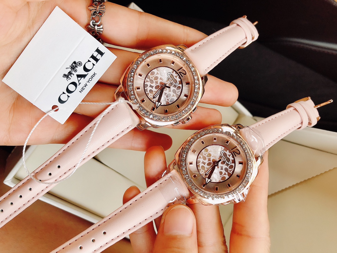 Coach Women's Boyfriend Pink Leather Strap Watch  14503981