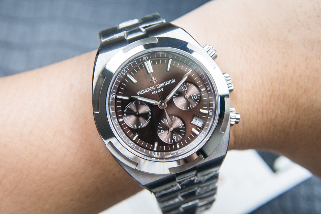 Vacheron Constantin Anti-Magnetic Chronograph Mechanical Movement Stainless Steel Brown Dial Overseas Collection Watch 41mm Diameter 