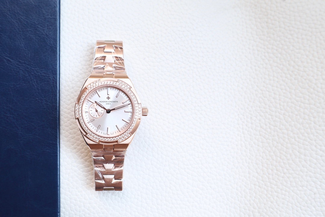 Vacheron Constantin Overseas Ladies Rose Gold Watch - Diamond Bezel, Silver Dial, Stainless Steel Bracelet Case diameter 36x10.8mm