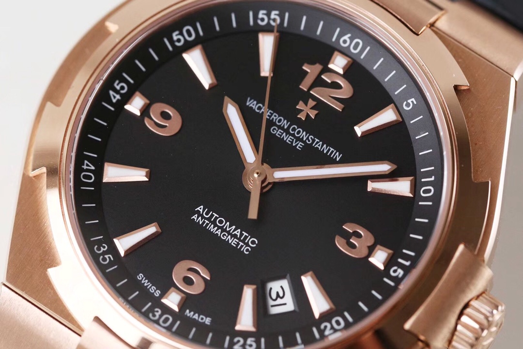 Vacheron Constantin Overseas Watch - 18K Rose Gold Case, Black Rubber Strap, Automatic Antimagnetic Movement, Black Dial with Date  Diameter 42mm x Thickness 9.7mm