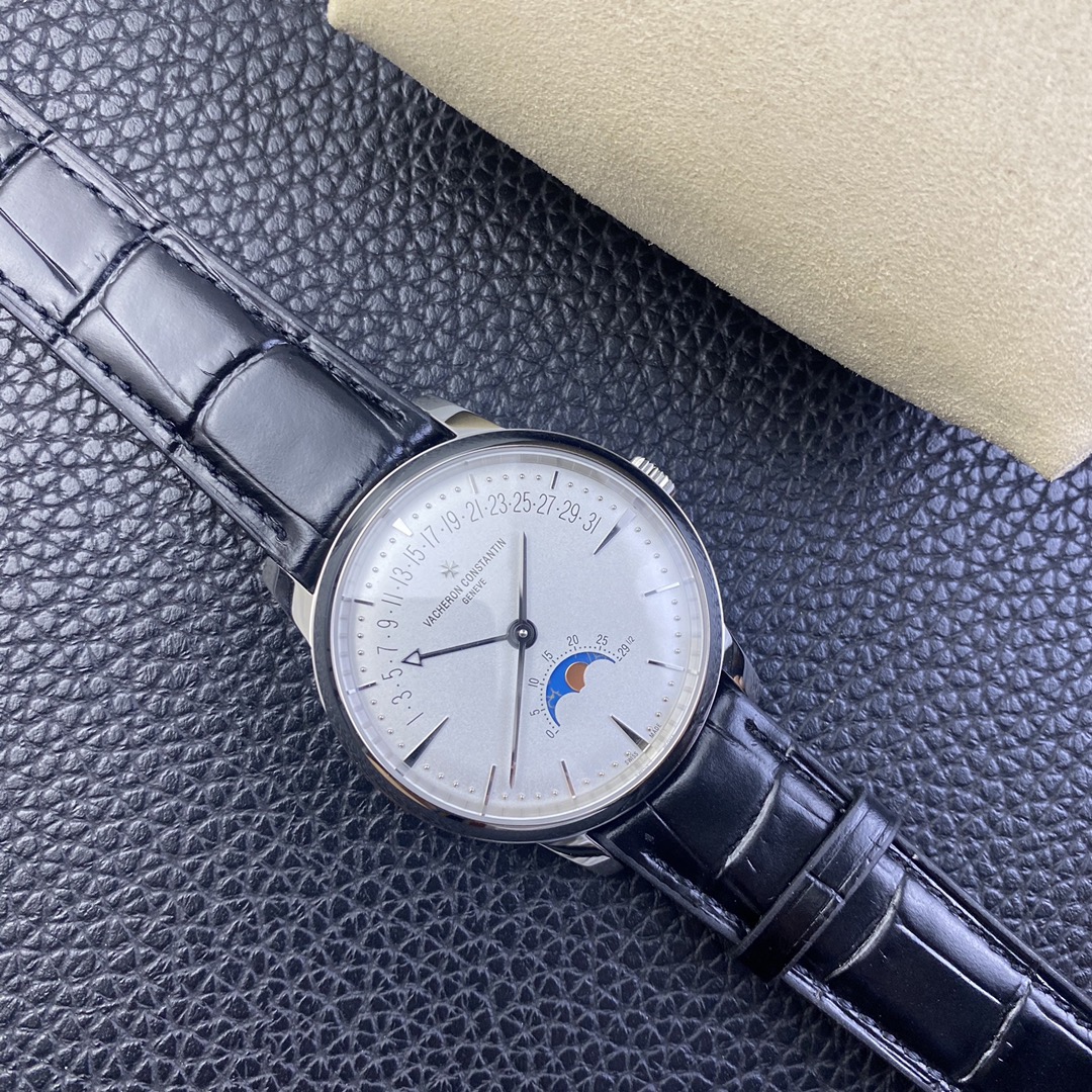 Vacheron Constantin Heritage Watch - Stainless Steel Case, Black Alligator Strap, Moon Phase & Date Display, Silver Dial Diameter 42.5 mm