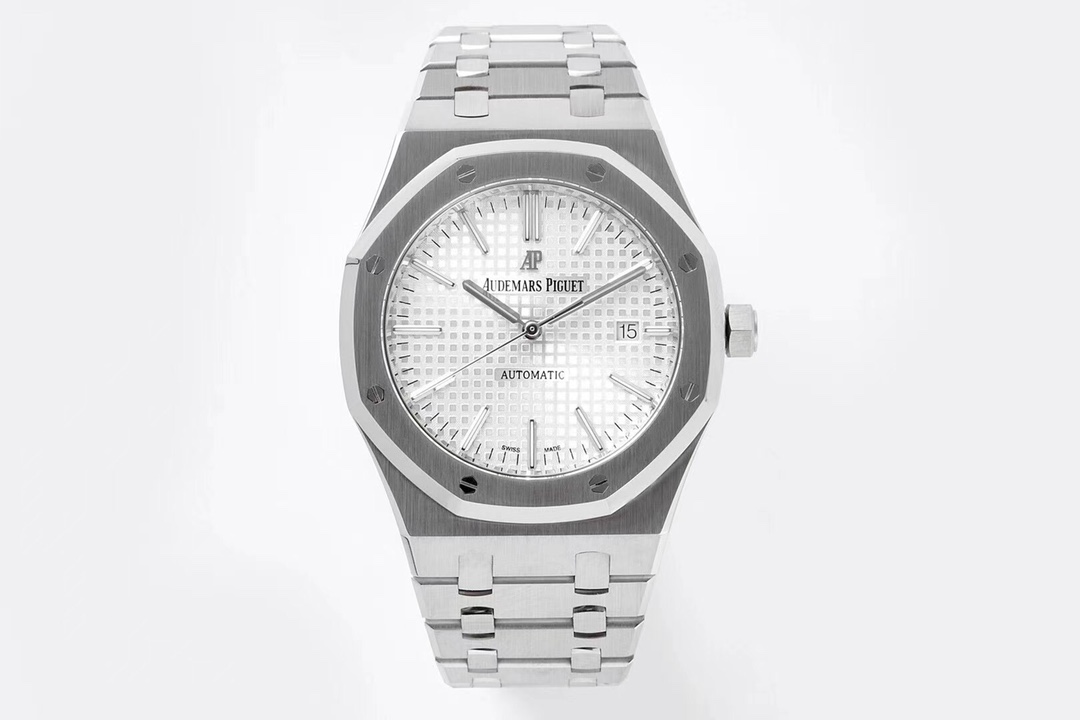 AUDEMARS PIGUET Royal Oak Watch - Stainless Steel Case & Bracelet, Automatic Movement, Date Display, Silver Grid Dial  Diameter 41 mm