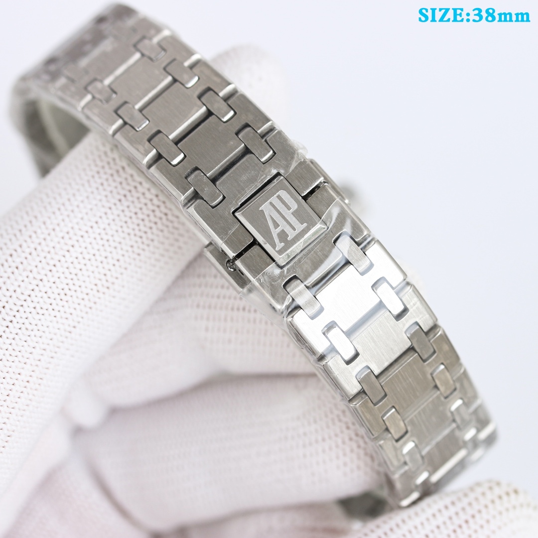 AUDEMARS PIGUET Royal Oak Chronograph Watch - 38mm Stainless Steel Case & Bracelet, Black Dial, Date Display