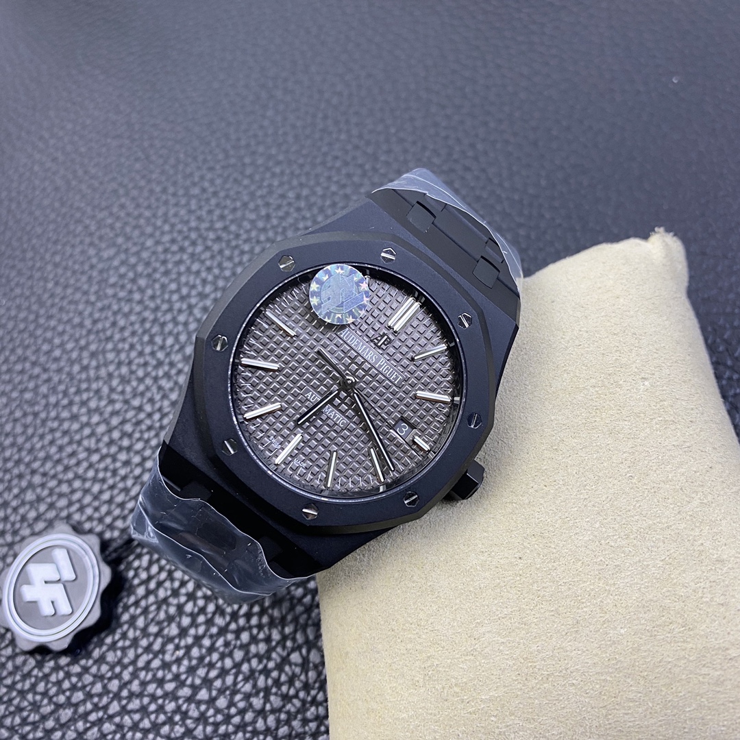 AUDEMARS PIGUET Royal Oak Watch - 41mm Black Ceramic Case & Bracelet, Grid Dial, Date Display, Automatic Movement
