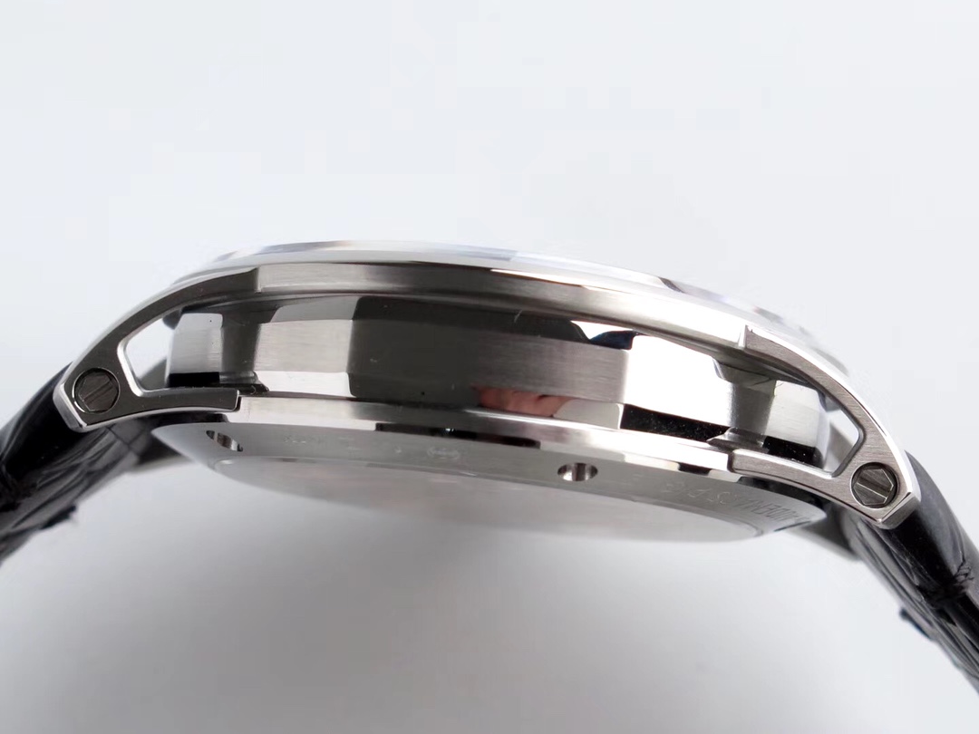 AUDEMARS PIGUET Jules Audemars Watch - 39mm Stainless Steel Case, Black Alligator Strap, Black Dial, Date Display