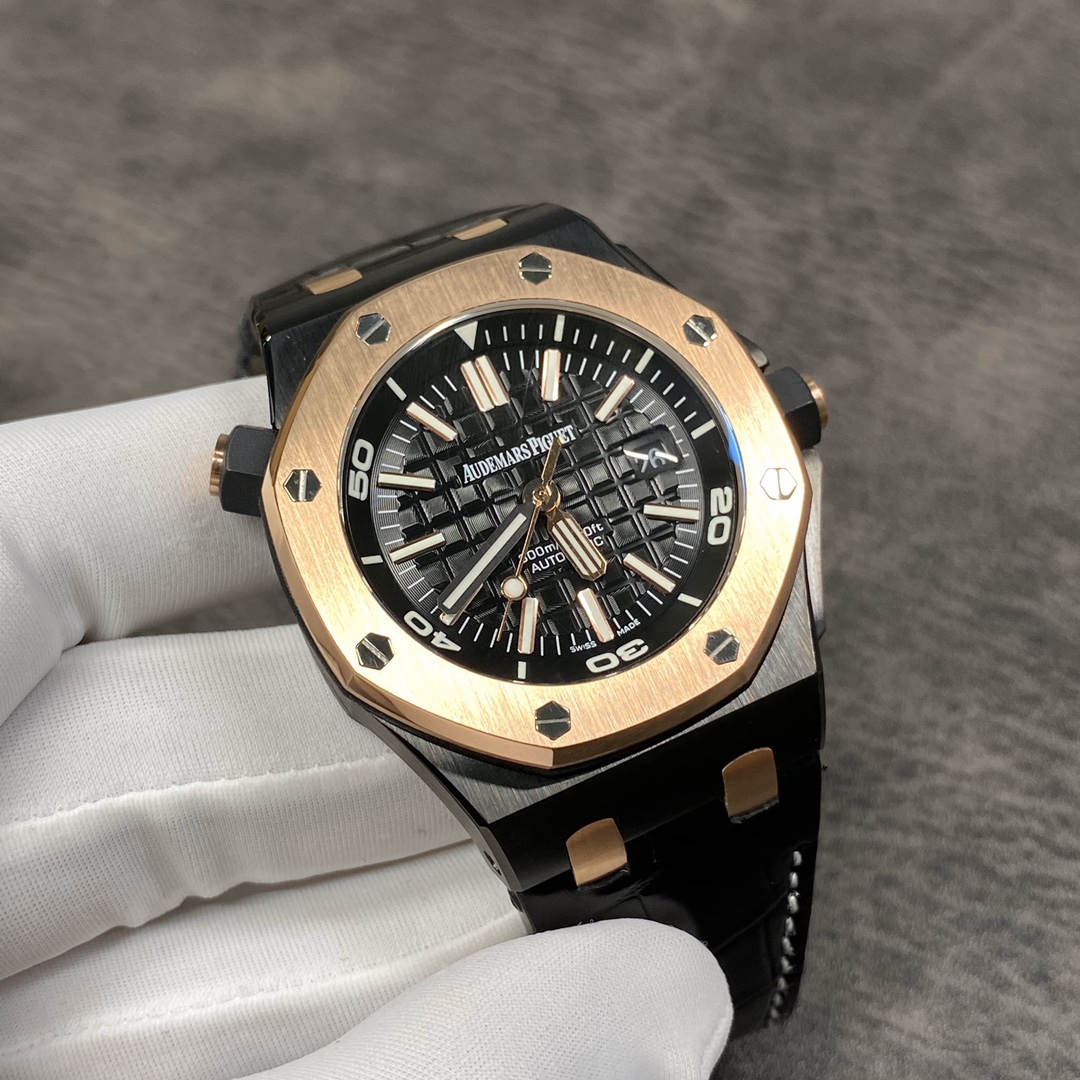 AUDEMARS PIGUET Royal Oak Offshore Dive Watch - 42mm Black Ceramic & 18K Rose Gold Case, Black Grid Dial, Date Display, Black Rubber Strap