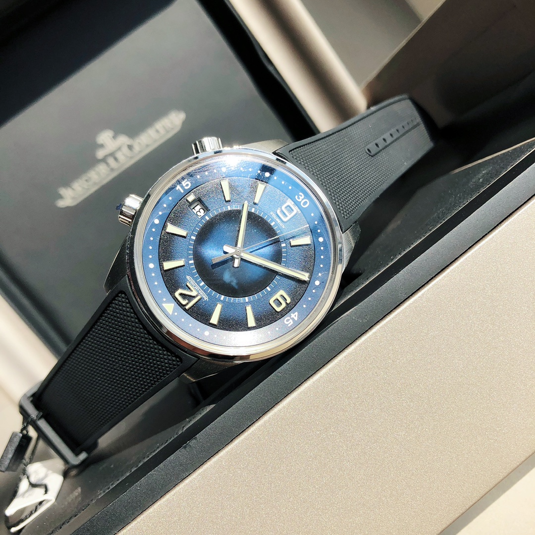 Jaeger-LeCoultre Master Series Men's Automatic Watch - Blue Dial, Stainless Steel Case, Rubber Strap, Date Function