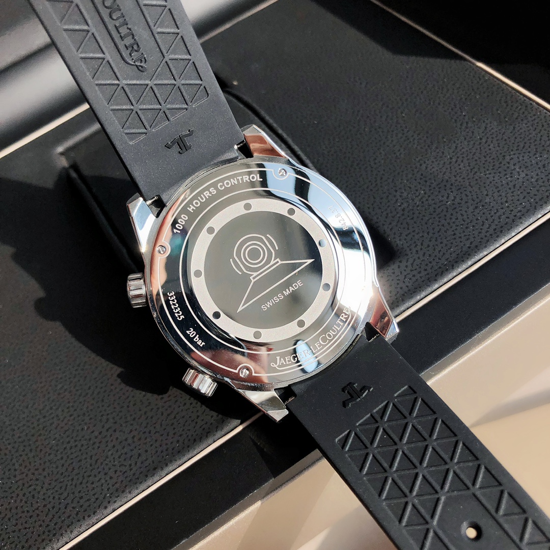 Jaeger-LeCoultre Master Series Men's Automatic Watch - Blue Dial, Stainless Steel Case, Rubber Strap, Date Function