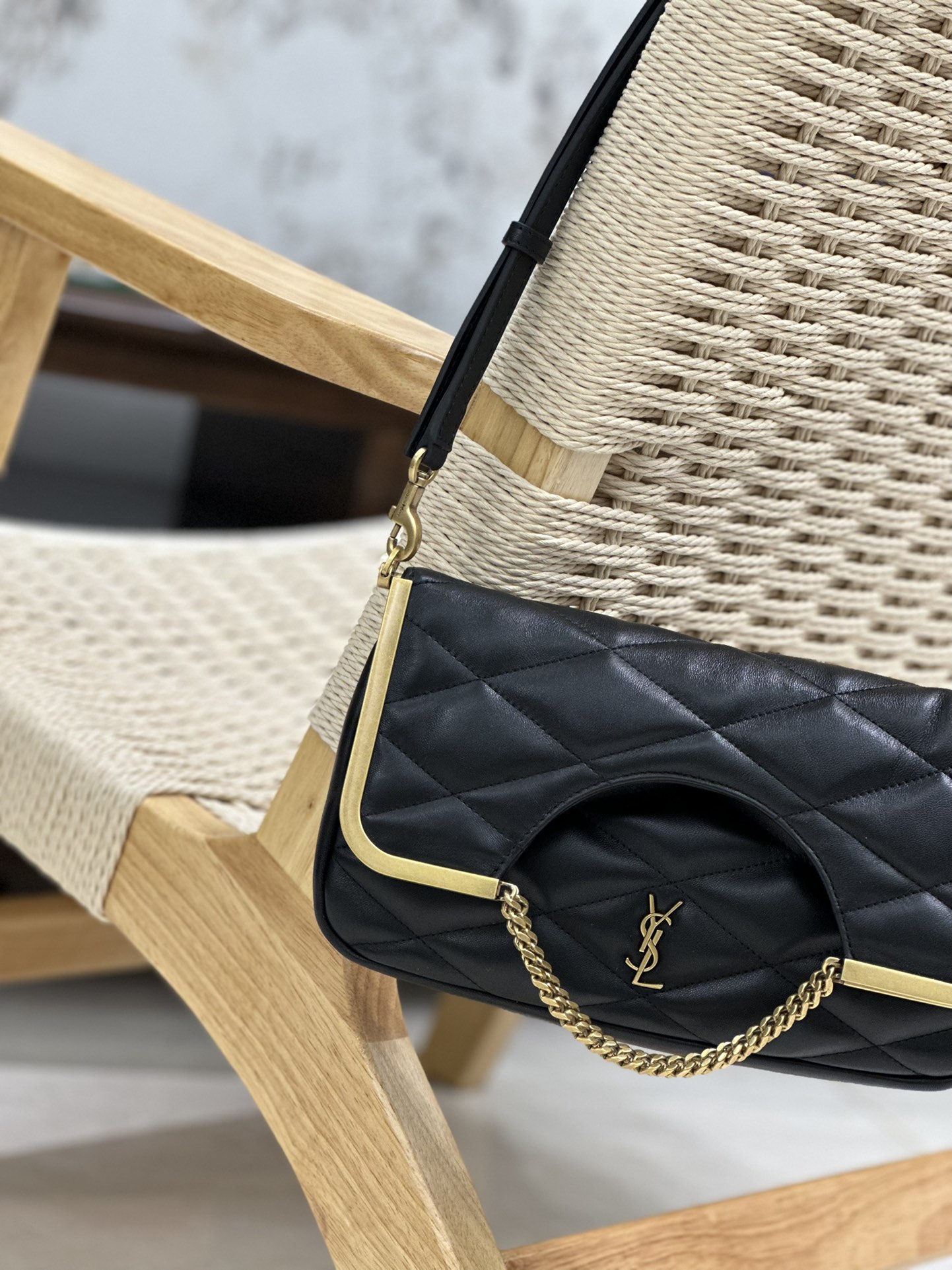 YSL   LE 87 Lambskin Metal Flap Bag Style Number: 754001 Folded Dimensions: 26x13x5cm Unfolded Dimensions: 26x26.5x5cm