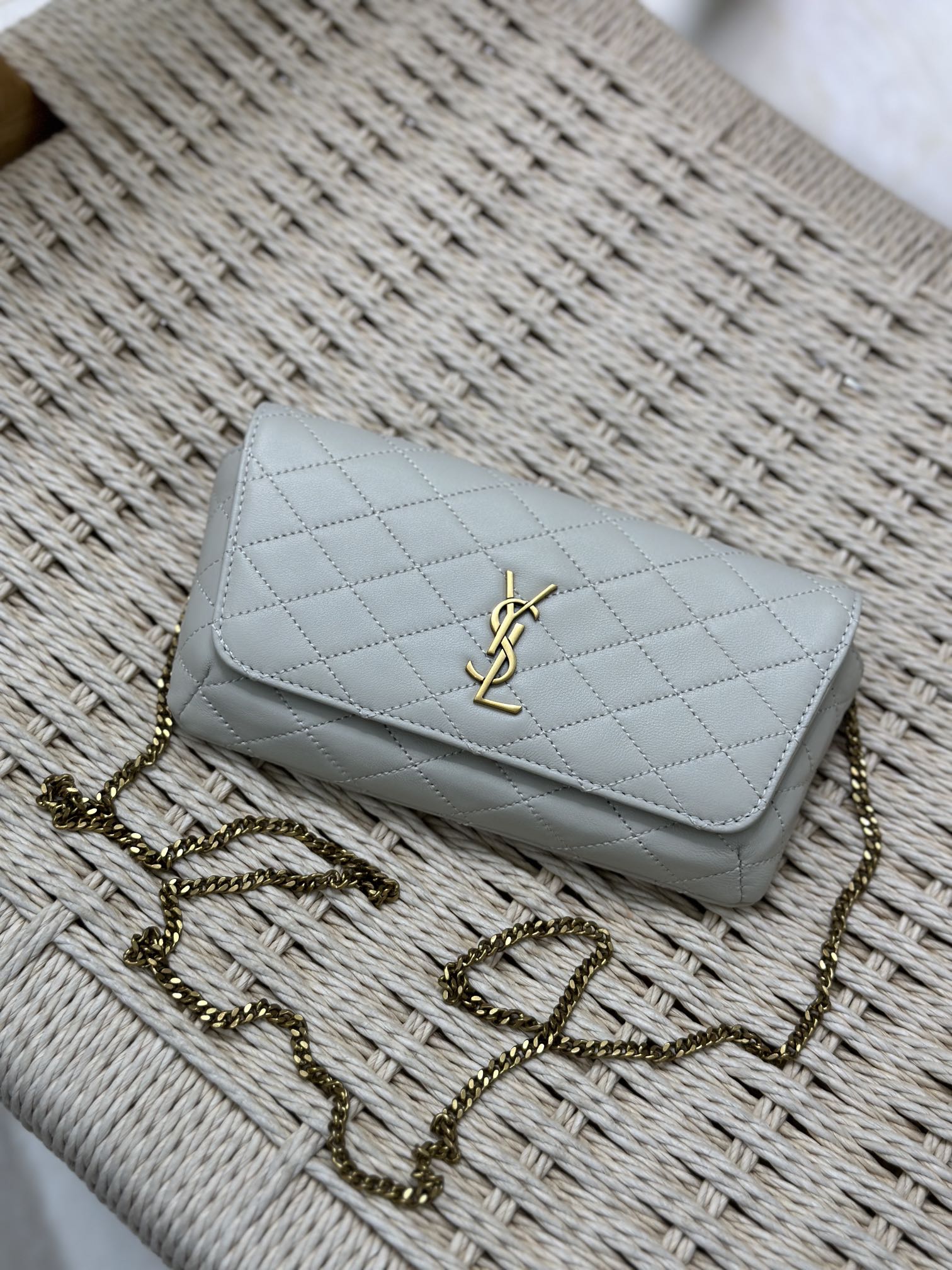YSL Gaby Phone Case/Chain Bag Model: 742579 Dimensions: 19×10×4.5cm Shoulder Strap Length: 51cm