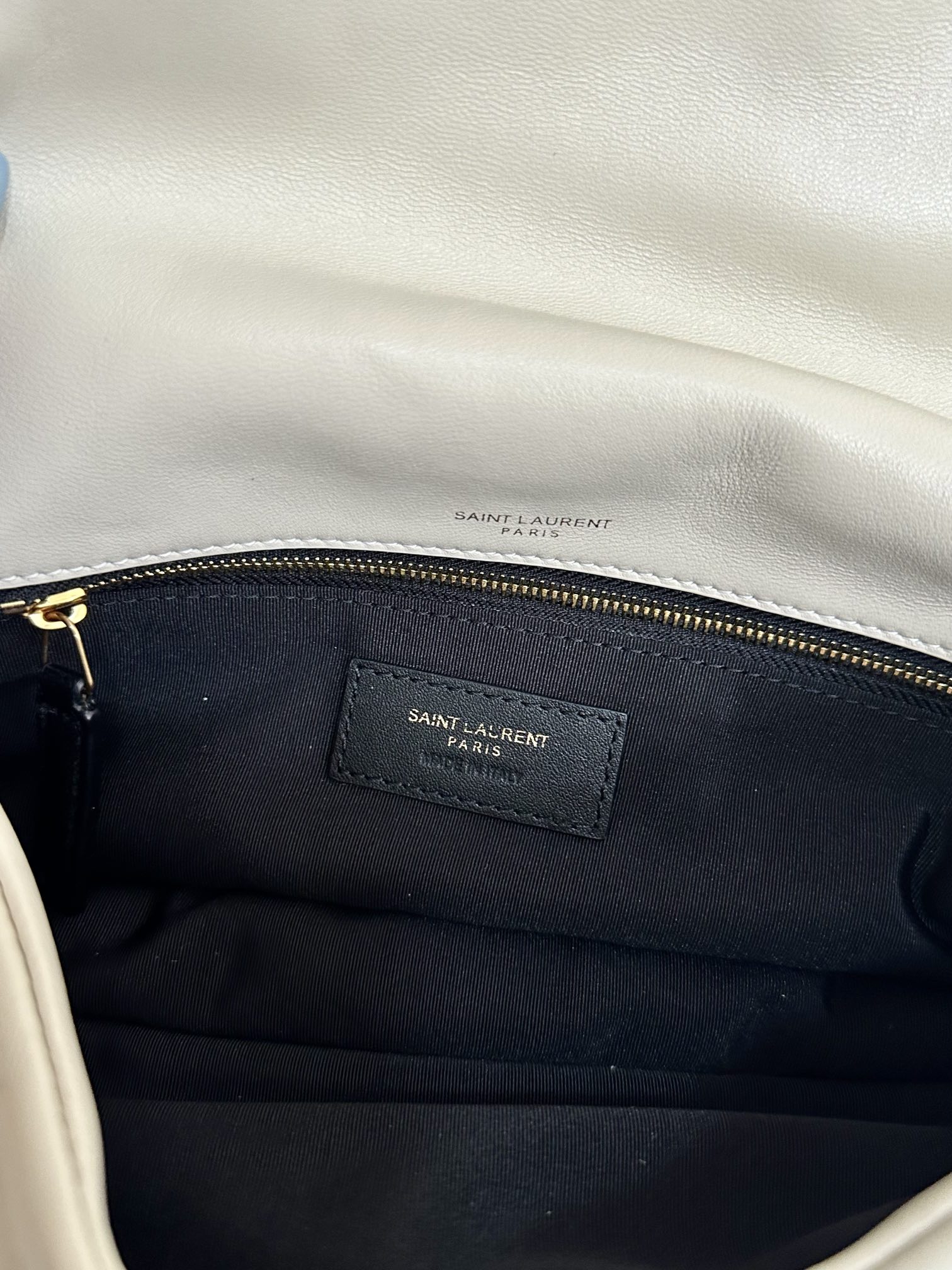 YSL Calypso Lambskin Chain Shoulder Bag/Underarm Bag Platinum 734153m Dimensions: 26×14×7cm