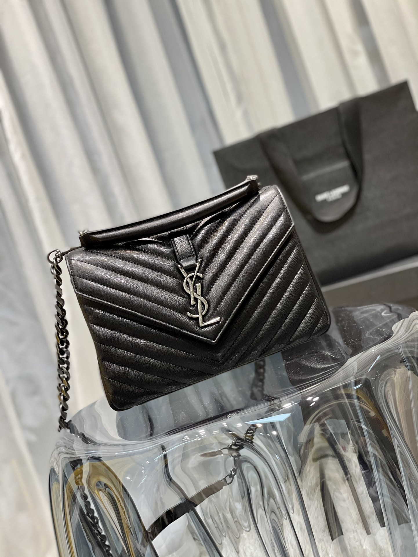YSL   #Monogram College# Black with Silver Buckle_24cm Model: 392737 Dimensions: 24x17x6cm