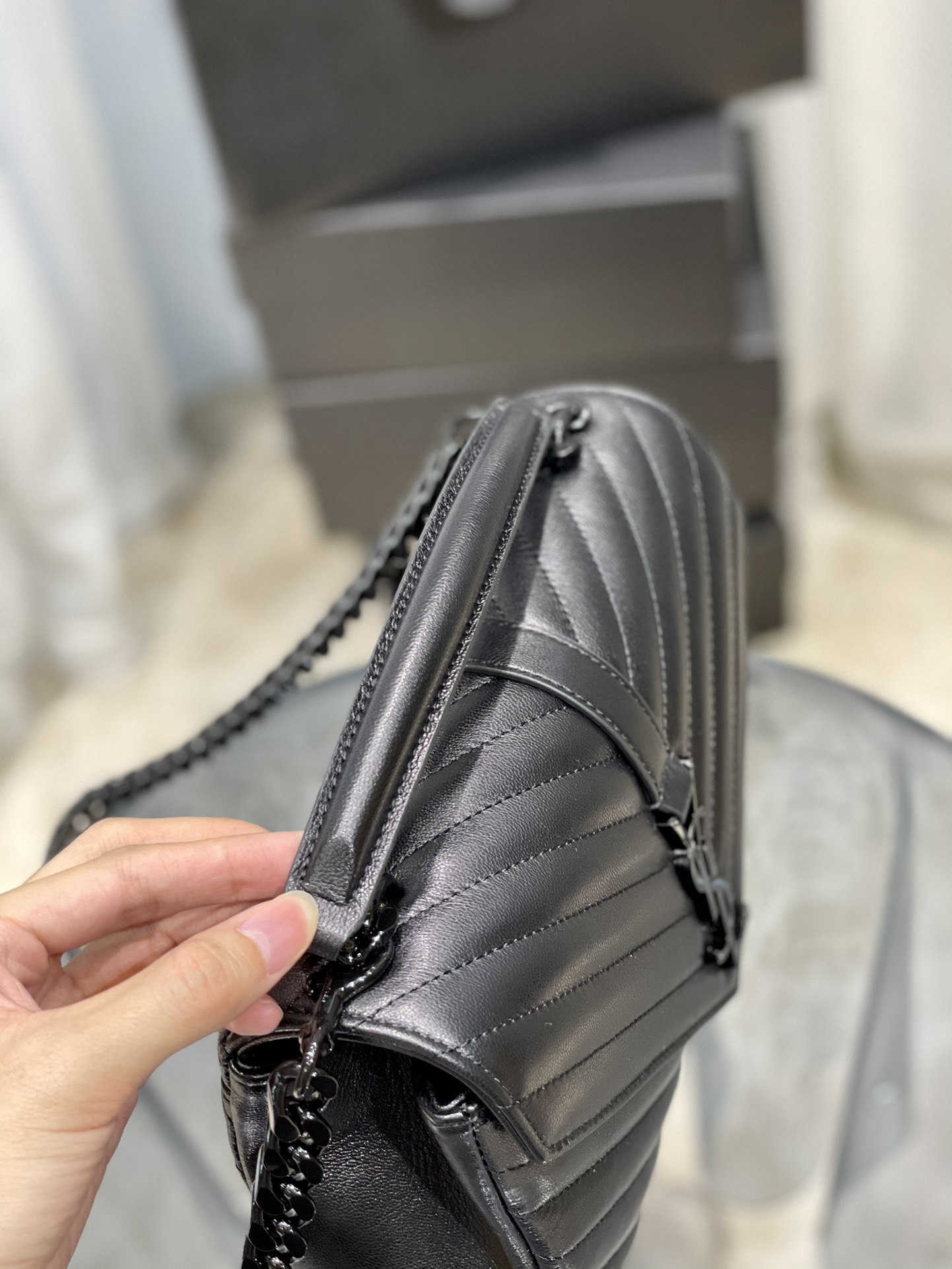 YSL #Monogram College Black with black buckle_24cm Model: 392737 Dimensions: 24x17x6cm