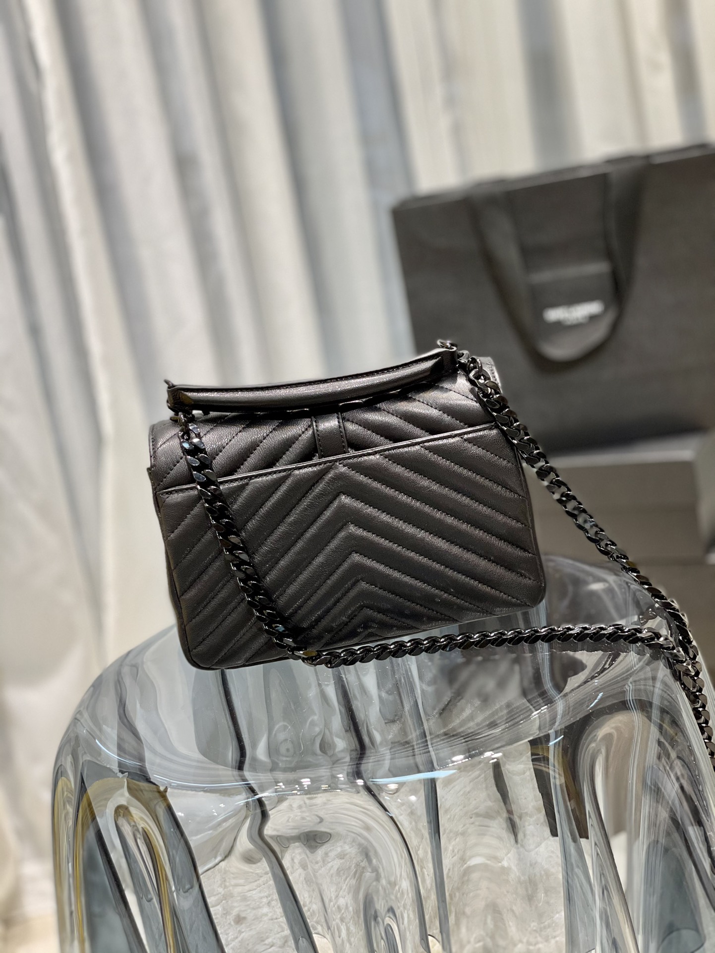 YSL #Monogram College Black with black buckle_24cm Model: 392737 Dimensions: 24x17x6cm