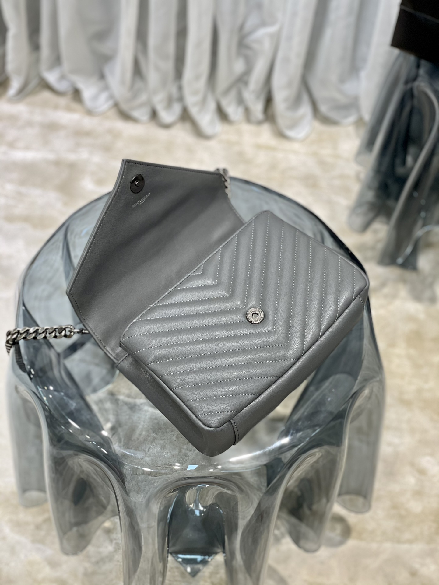 YSL #Monogram College# Gray Silver Buckle_24cm Model: 392737 Dimensions: 24x17x6cm