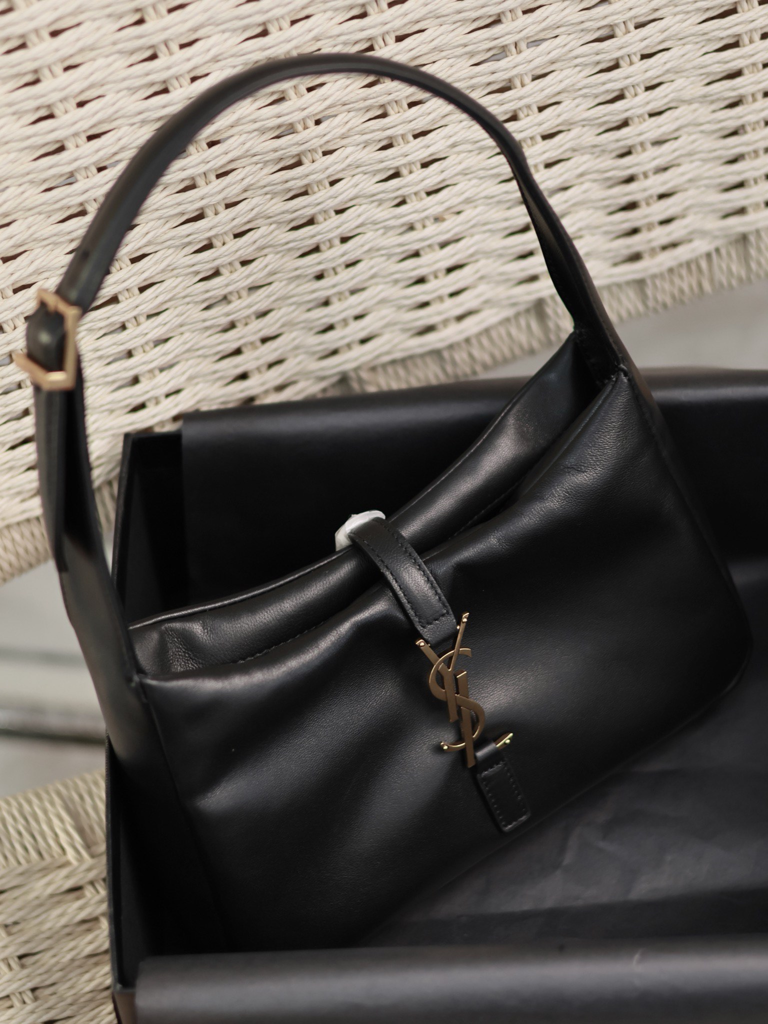 YSL Black Lambskin with Gold Hardware Underarm Bag Le5A7 Style Number: 657228 Dimensions: 25 x 14 x 6 cm
