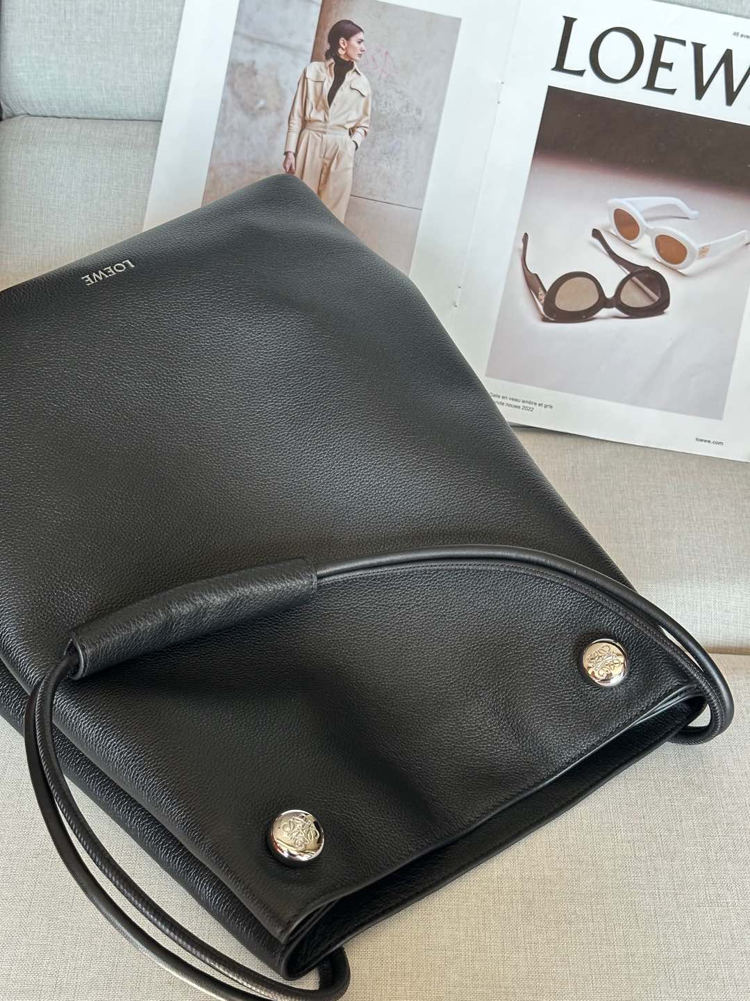 Loewe Large 9530 0.820 Dimensions: 27.5*11.5*40