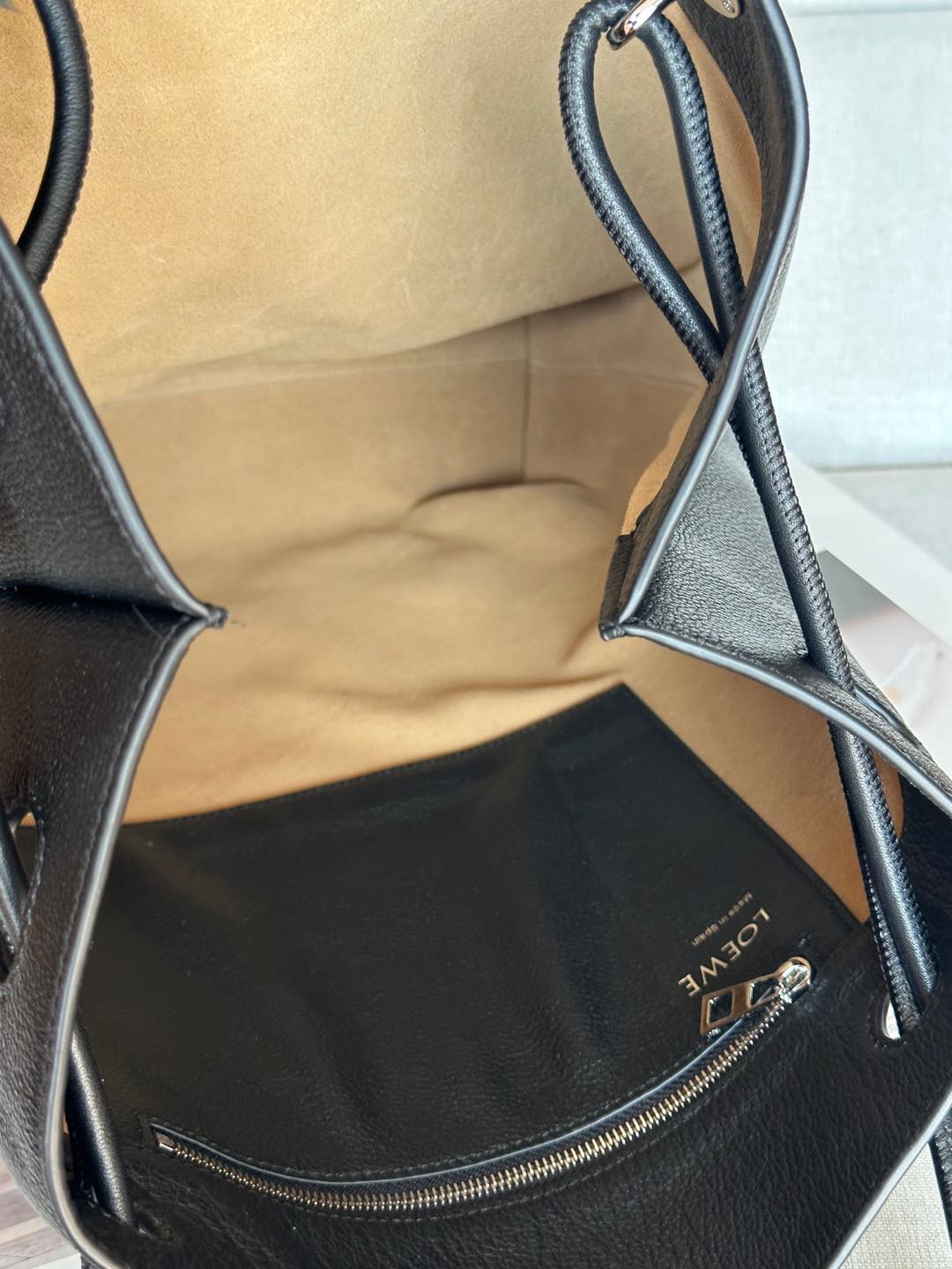 Loewe Large 9530 0.820 Dimensions: 27.5*11.5*40