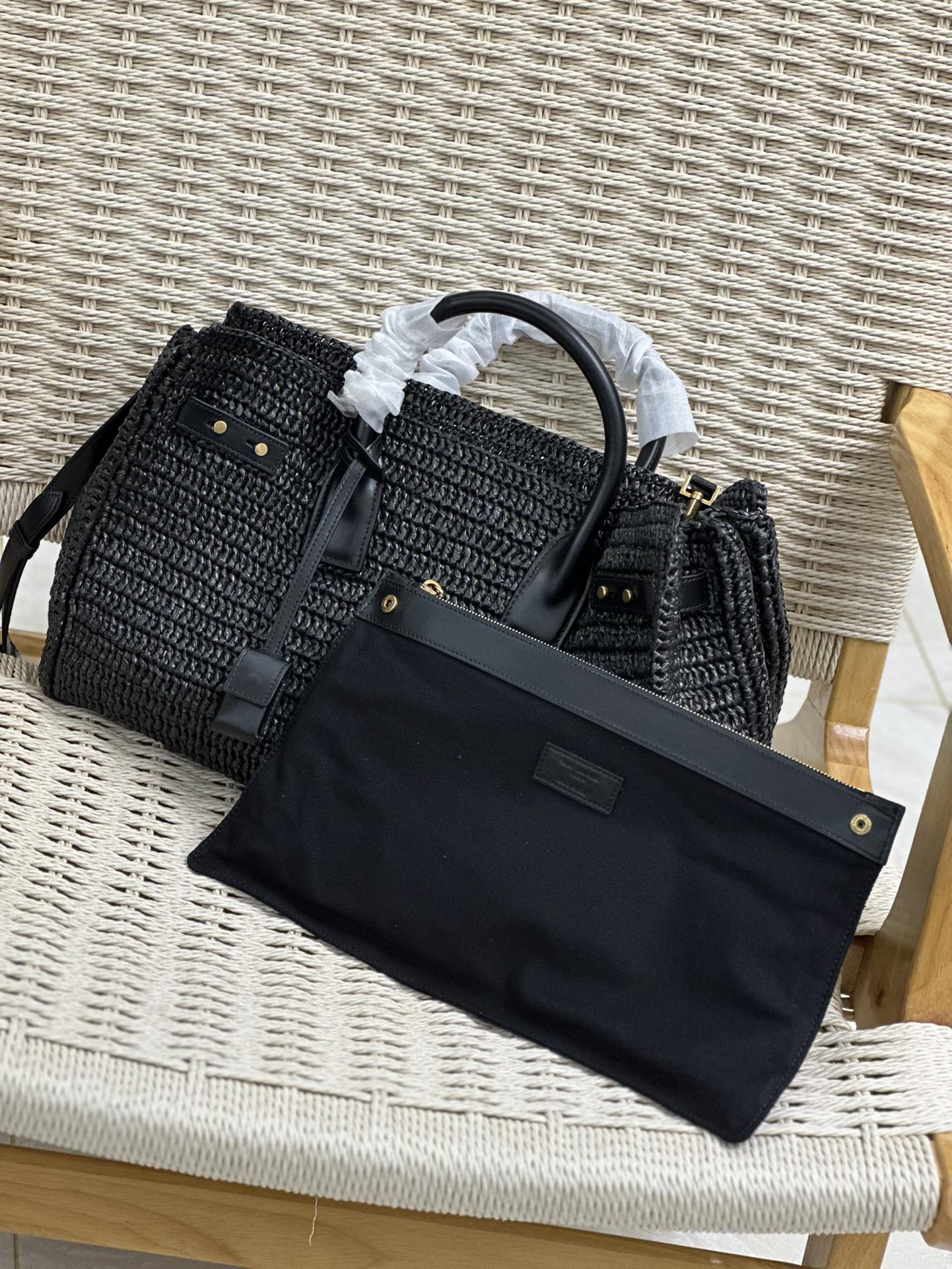 YSL Sac de Jour Raffia Woven Accordion Bag Dimensions: 41×28×13cm Model: 717445