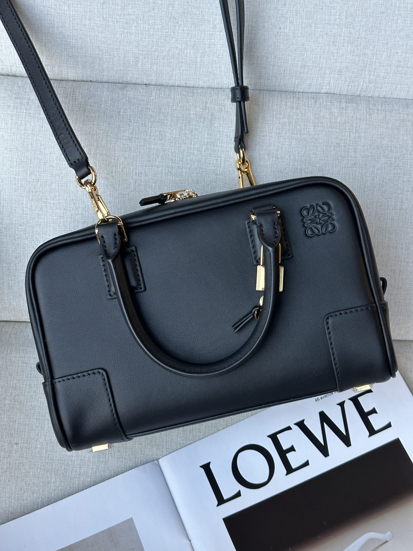 Loewe Model 205 Small 0.800 Dimensions 23-15-10