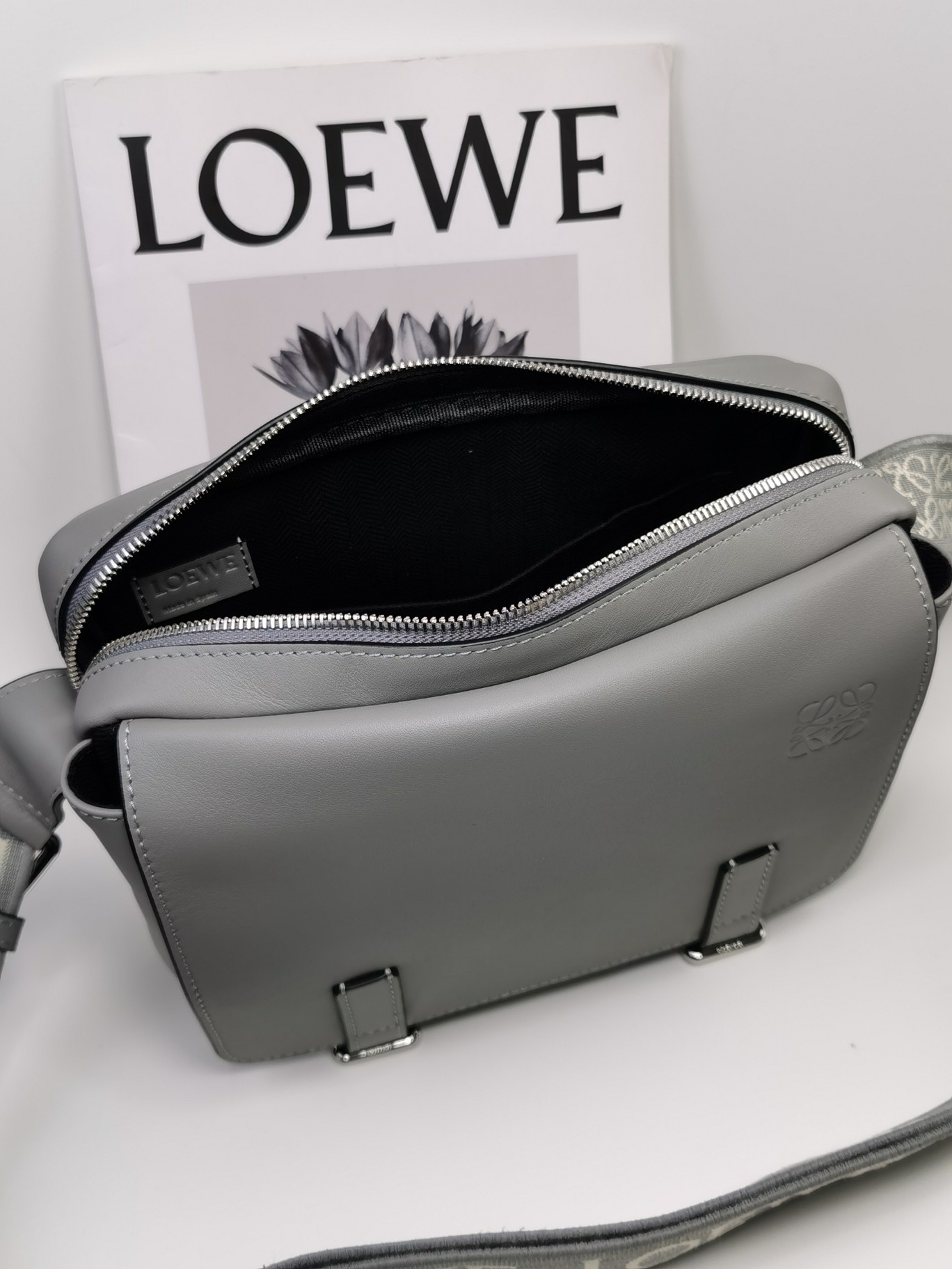 Loewe New XS Messenger Bag A74 Pearl Gray 0.650 Dimensions: 23 x 18 x 9 cm