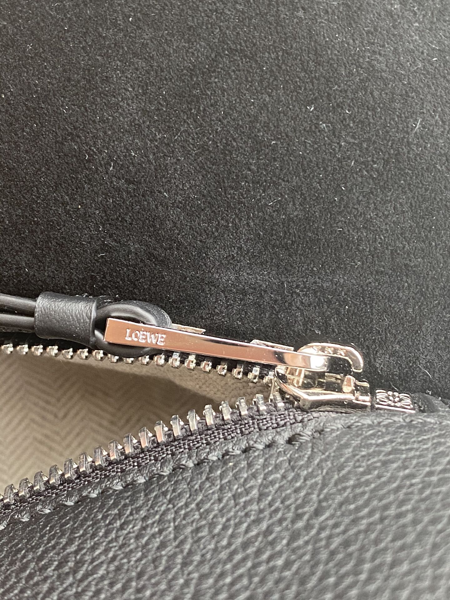 Loewe Large Puzzle Bag 36cm 0.850 Model 3044 Dimensions: 36.5 x 23 x 19 cm