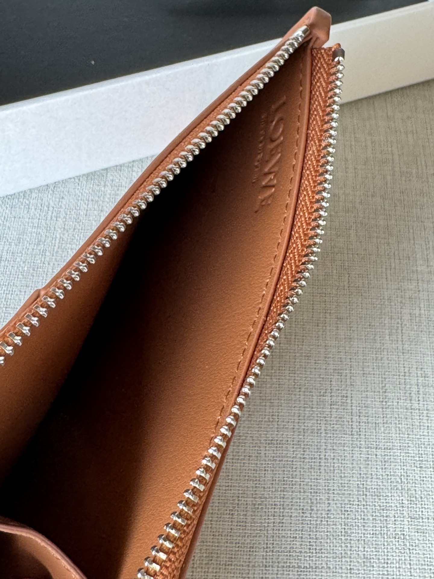 Loewe Classic Calfskin Long Puzzle Coin Card Holder 0.200 A03L Height 8.6 cm Width 14.3 cm Depth 0.3 cm