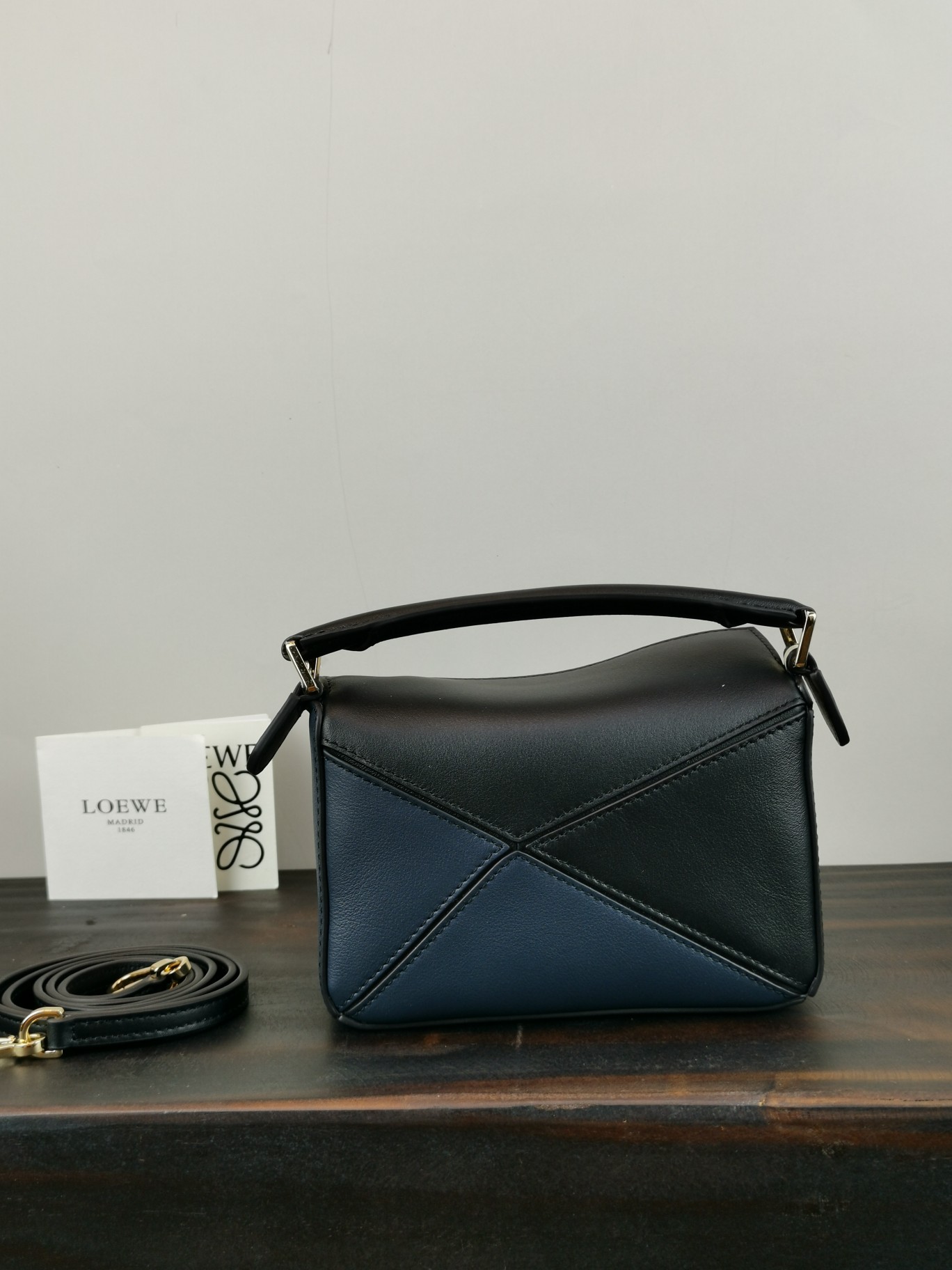Loewe Mini Navy Blue Patchwork Model 3000 Dimensions: 18*12.5*8cm