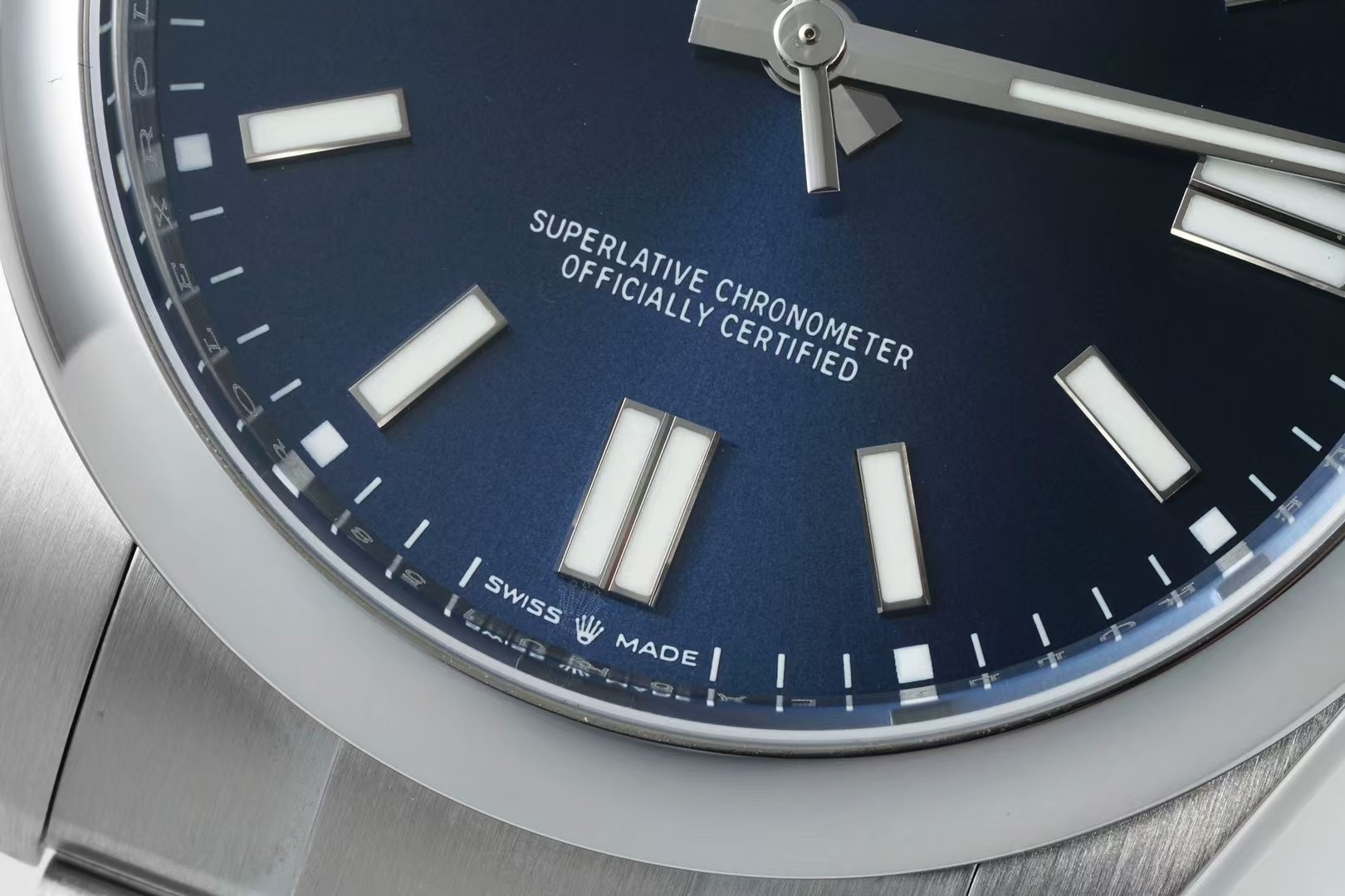 ROLEX Oyster Perpetual｜41mm Case Diameter 12mm Thickness Cal.3230 Movement 904L Steel Polished Indexes Swiss Ice-Blue Lume Sapphire Crystal