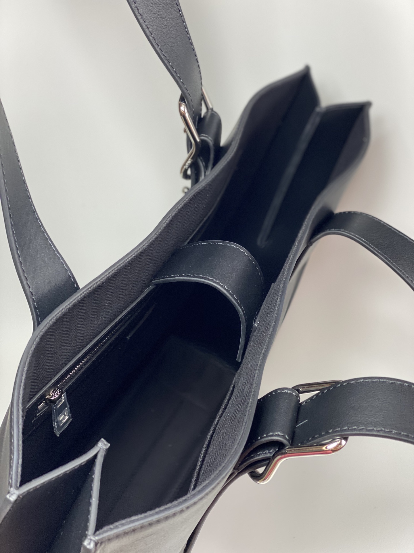 Loewe Buckle Horizontal Tote Model 3074 0.850 Dimensions: 38.7 cm height × 32.9 cm width × 9.2 cm depth