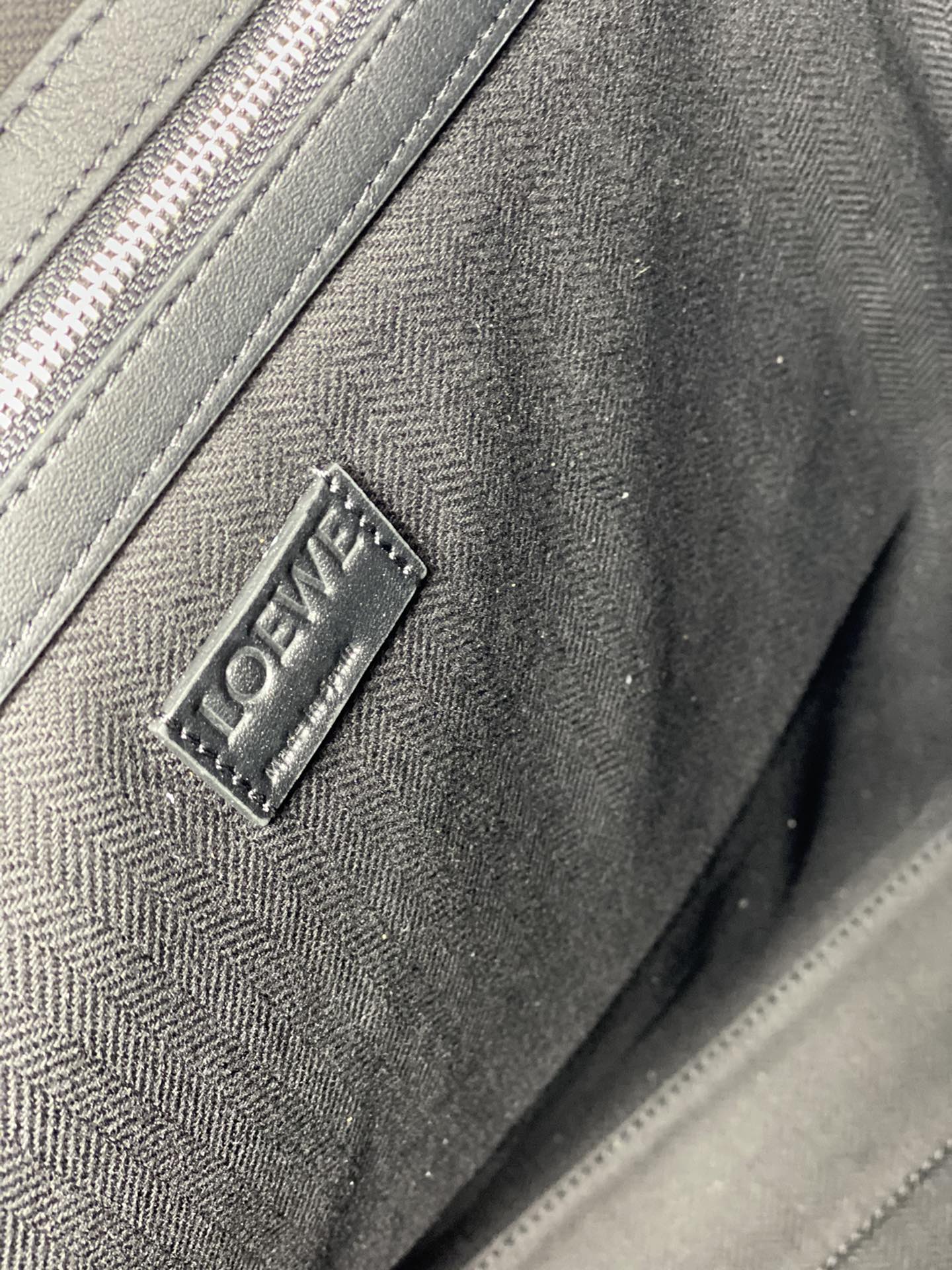 Loewe Buckle Horizontal Tote Model 3074 0.850 Dimensions: 38.7 cm height × 32.9 cm width × 9.2 cm depth