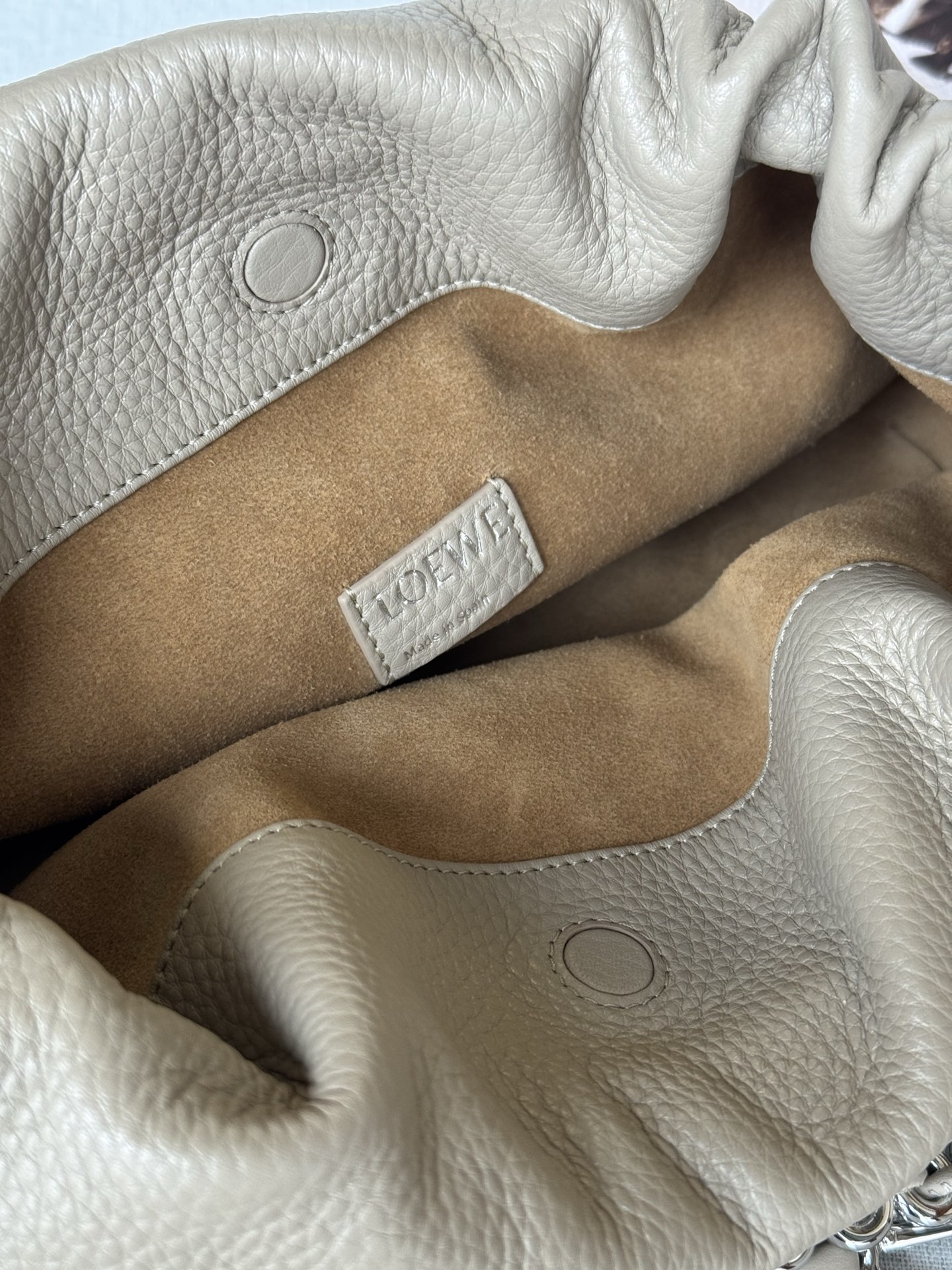 Loewe New Arrival 1774 Medium Grained Cowhide Flamenco