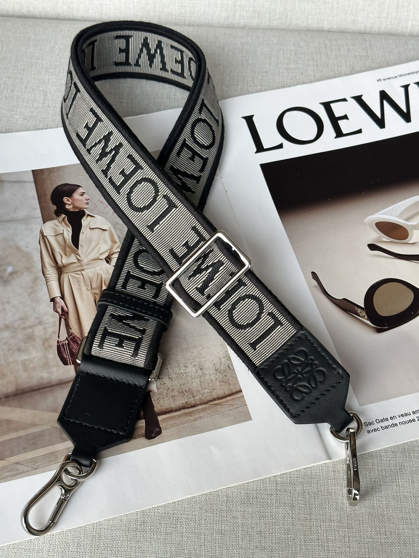 Loewe Anagram Jacquard Reversible Embroidered Shoulder Strap No.1667 0.230 Classic Black/Silver Shoulder Strap Length: 1050-40mm