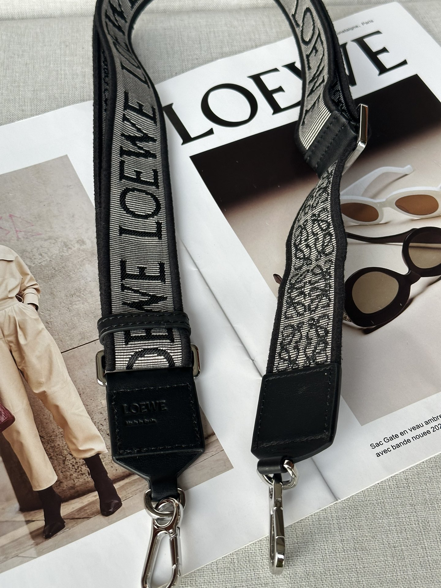 Loewe Anagram Jacquard Reversible Embroidered Shoulder Strap No.1667 0.230 Classic Black/Silver Shoulder Strap Length: 1050-40mm