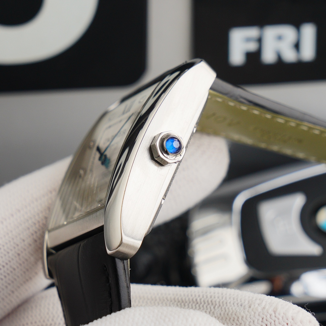 Cartier Tank  Automatic 34mm × 44mm – Cal.1904MC Movement with Arched Sapphire Crystal and Full-Grain Calfskin Strap