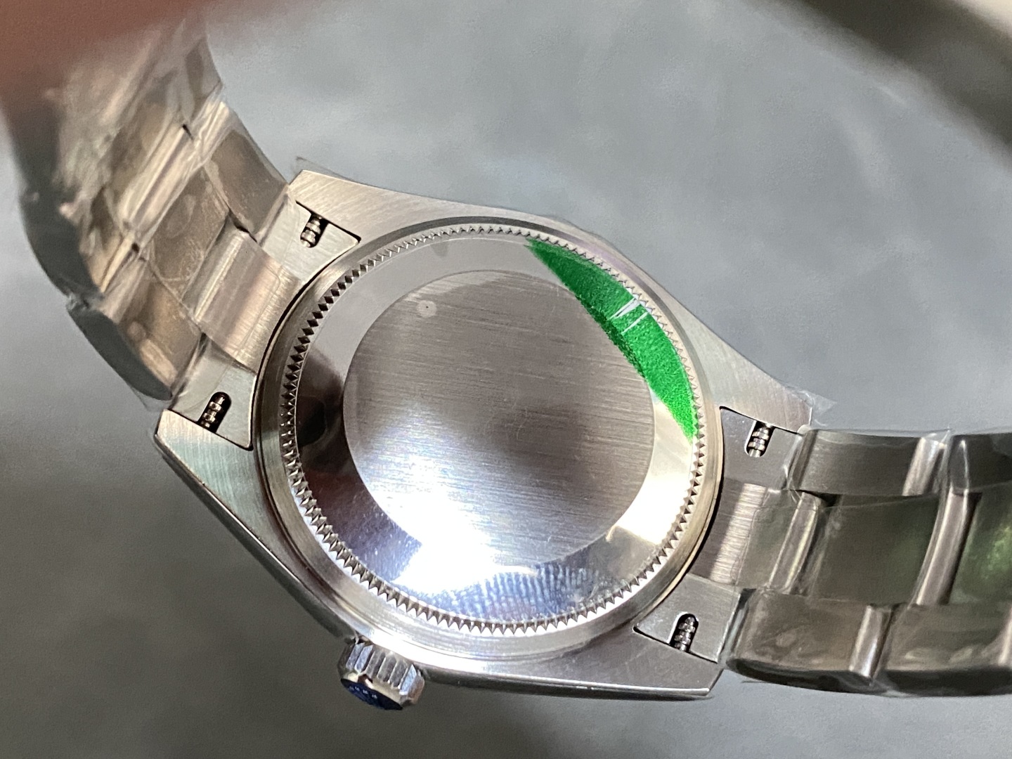 Rolex Oyster Perpetual 31mm｜Caliber 2232 11mm Thickness Swiss Ice-Blue Luminous Screw-Down Case Back & Crown Integrated Middle Case