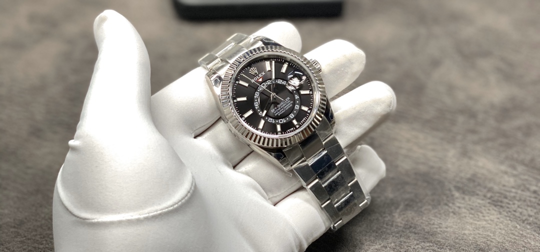 Rolex Sky-Dweller 42mm｜Caliber 9001 Ring Command Fluted Bezel Scratch-resistant Sapphire Crystal Sunburst Dial Oyster Steel Three-piece Link Bracelet Annual Calendar Dual Time Zone