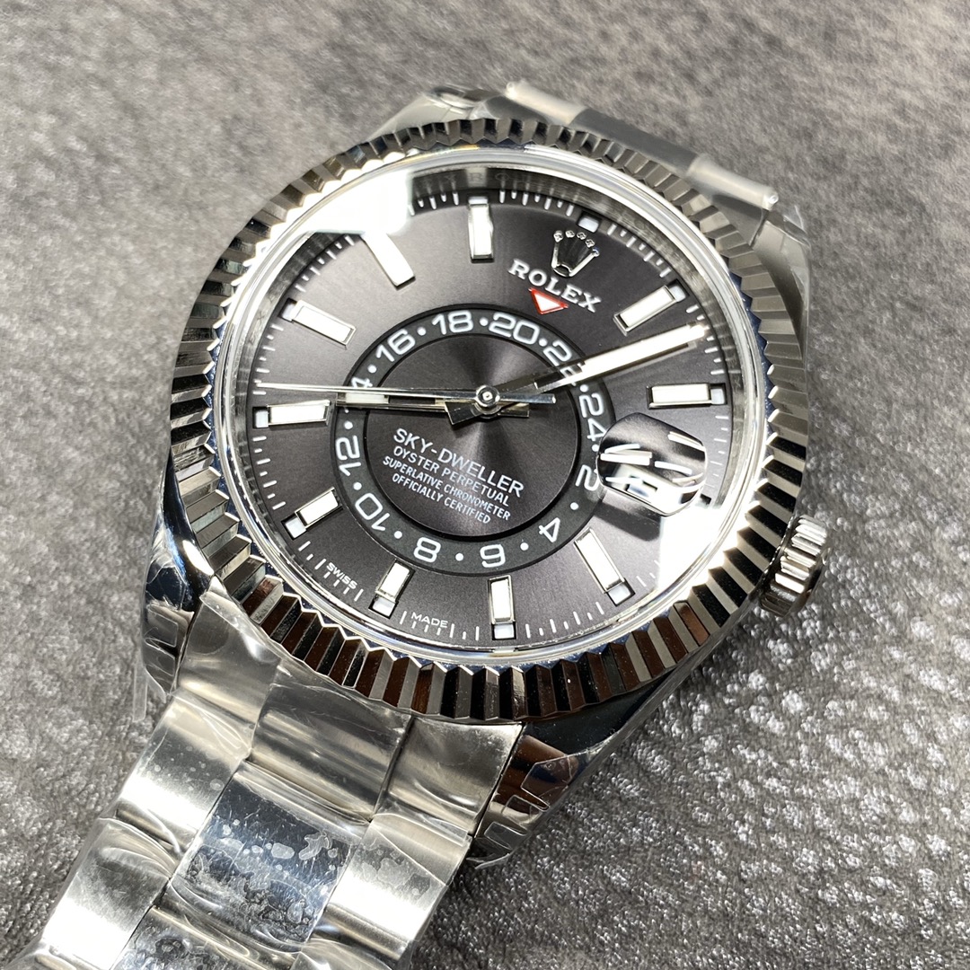 Rolex Sky-Dweller 42mm｜Caliber 9001 Ring Command Fluted Bezel Scratch-resistant Sapphire Crystal Sunburst Dial Oyster Steel Three-piece Link Bracelet Annual Calendar Dual Time Zone