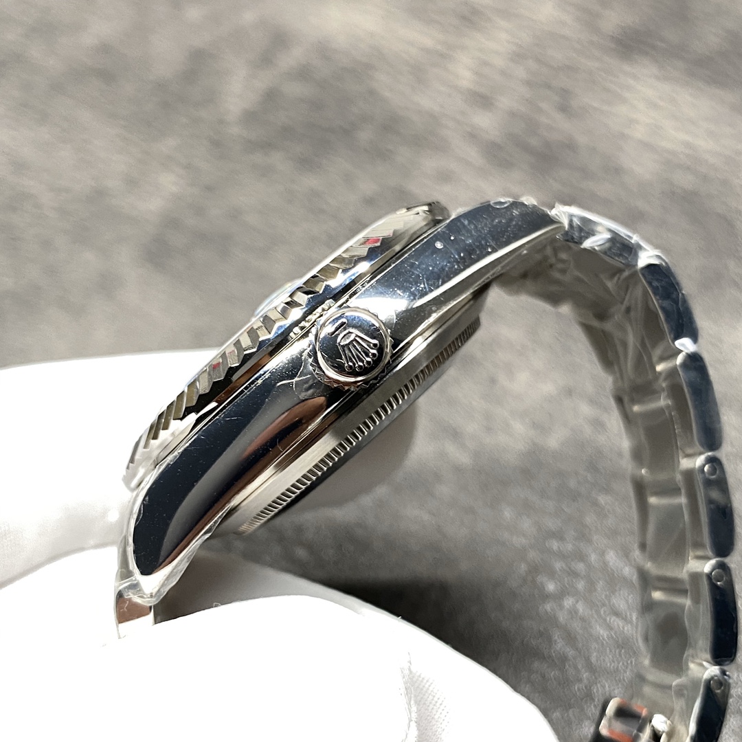 Rolex Sky-Dweller 42mm｜Caliber 9001 Ring Command Fluted Bezel Scratch-resistant Sapphire Crystal Sunburst Dial Oyster Steel Three-piece Link Bracelet Annual Calendar Dual Time Zone