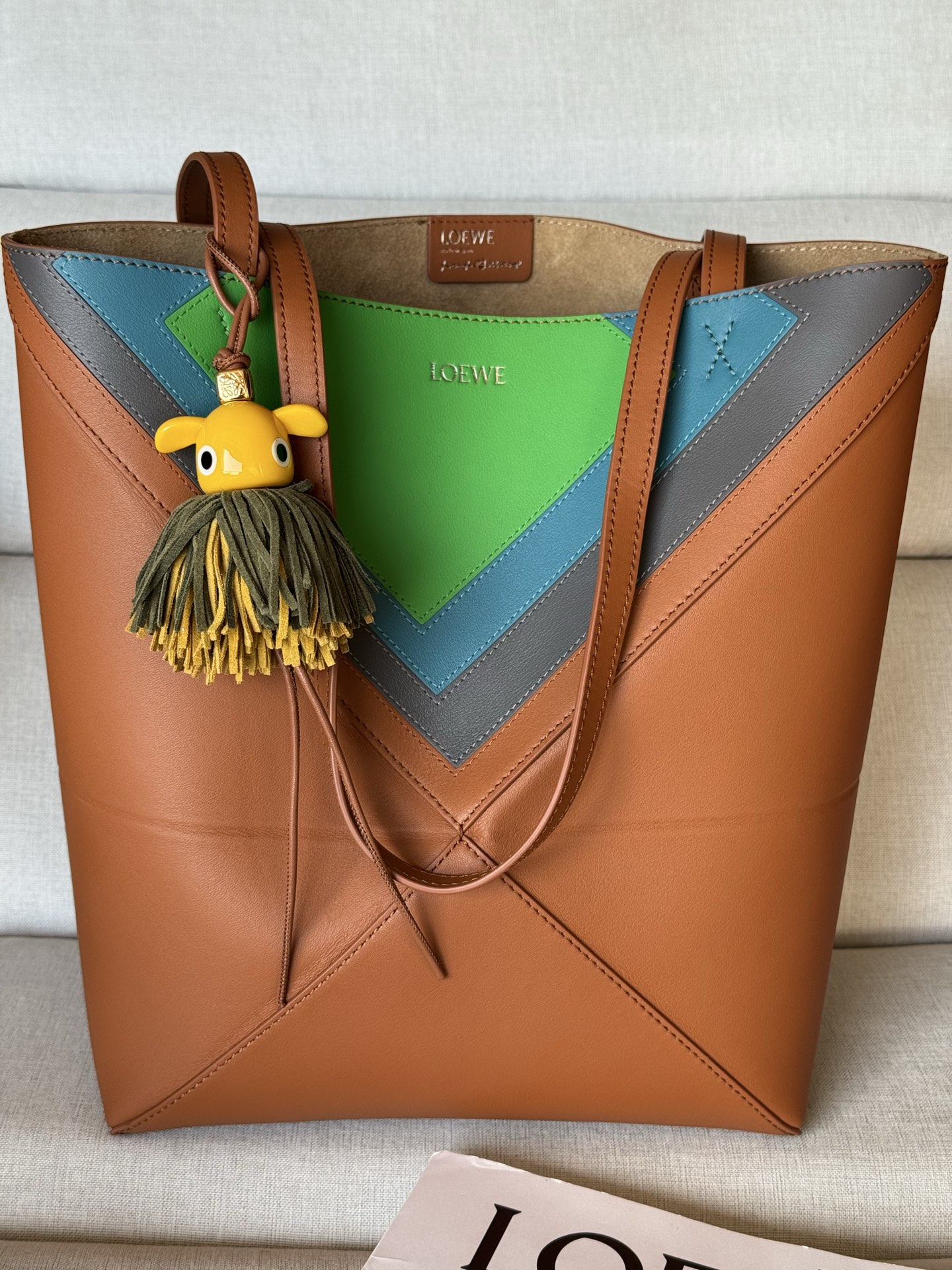 LOEWE × Josef and Anni Albers Collection Debut Puzzle Foldable Bag 0.710 In Stock Model 1762-1 Dimensions 25-31 cm