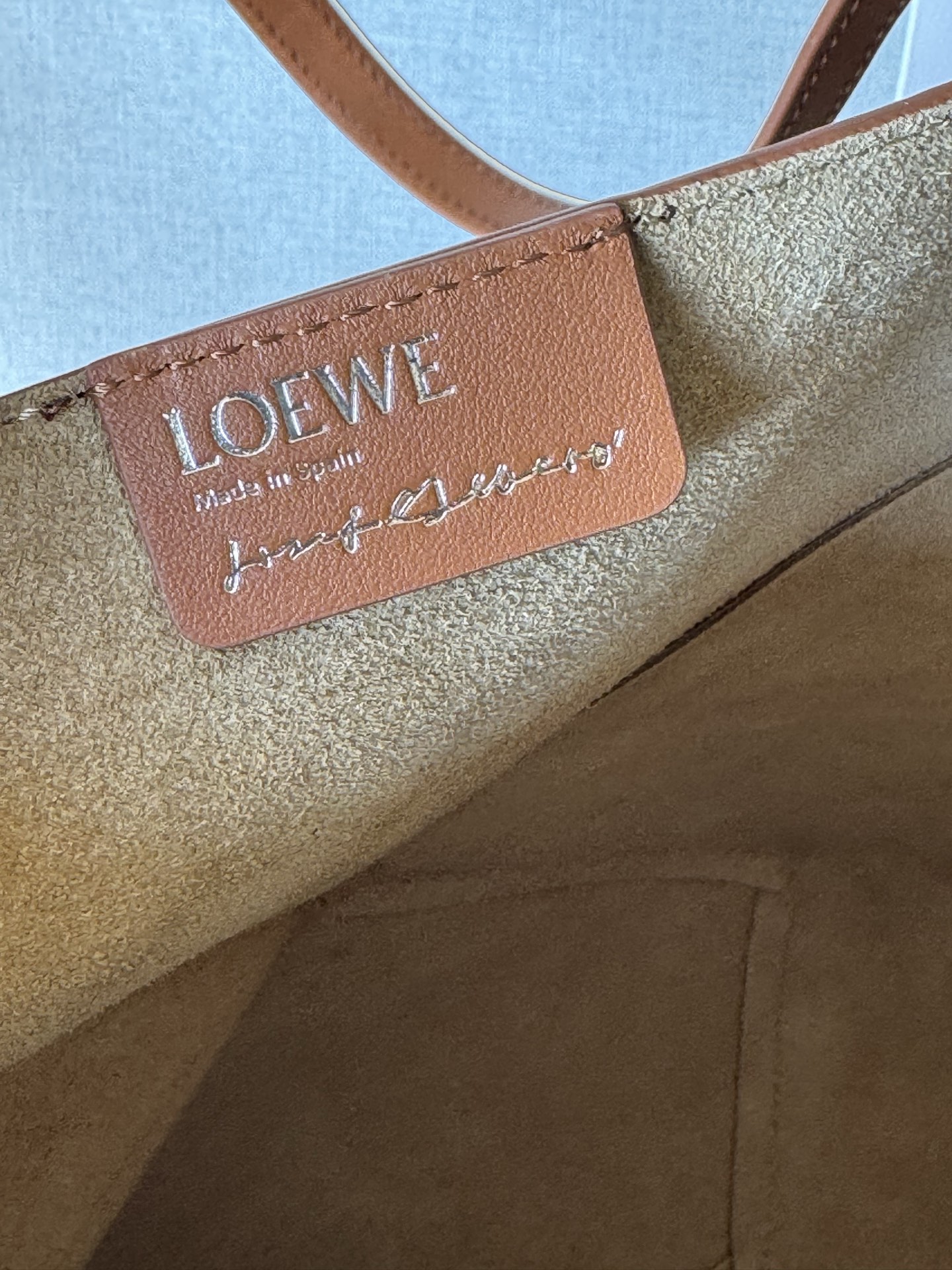 LOEWE × Josef and Anni Albers Collection Debut Puzzle Foldable Bag 0.710 In Stock Model 1762-1 Dimensions 25-31 cm