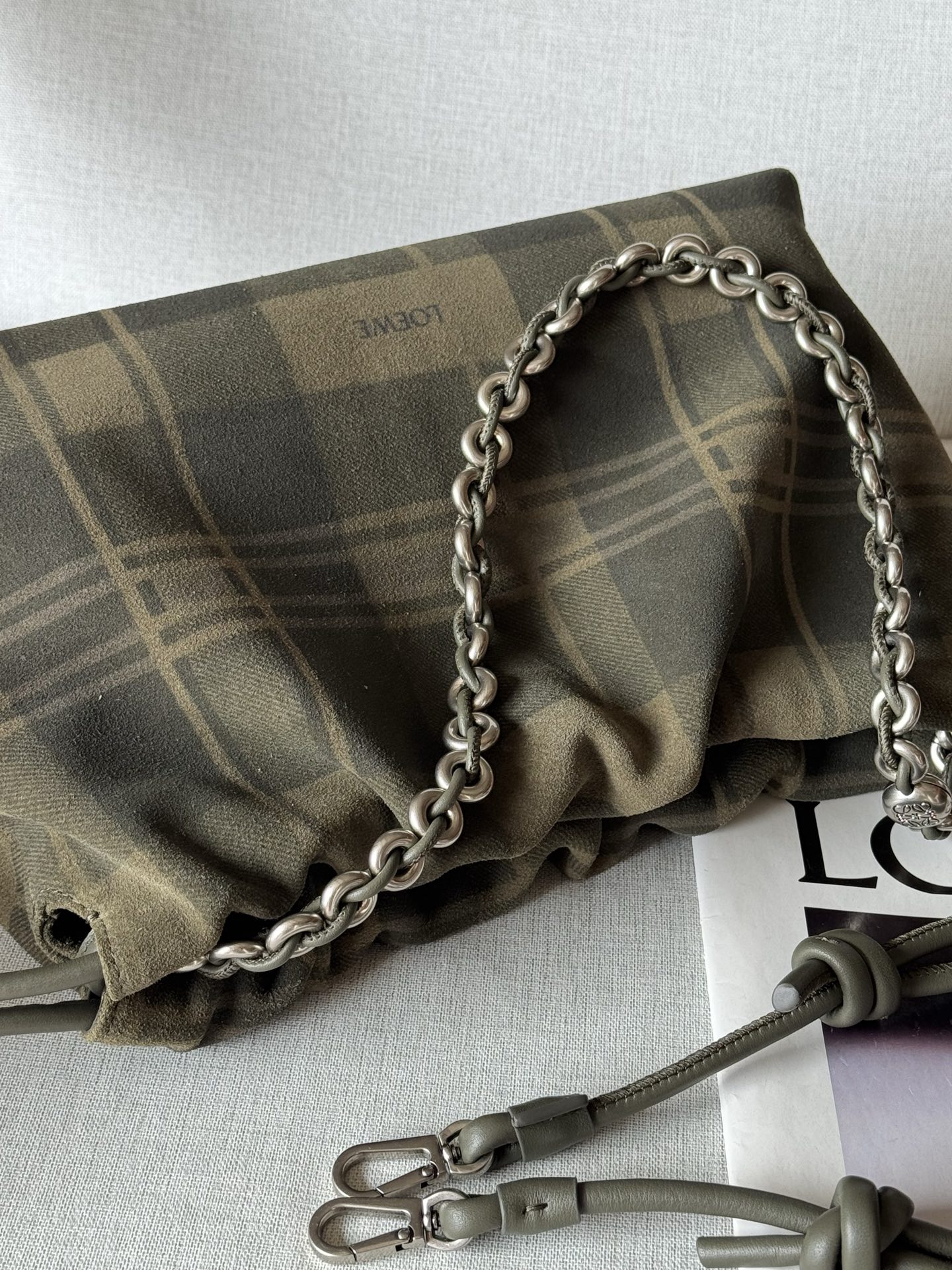 LOEWE 1774  0.780 Flamenco Purse Clutch Medium 30-10.5-20