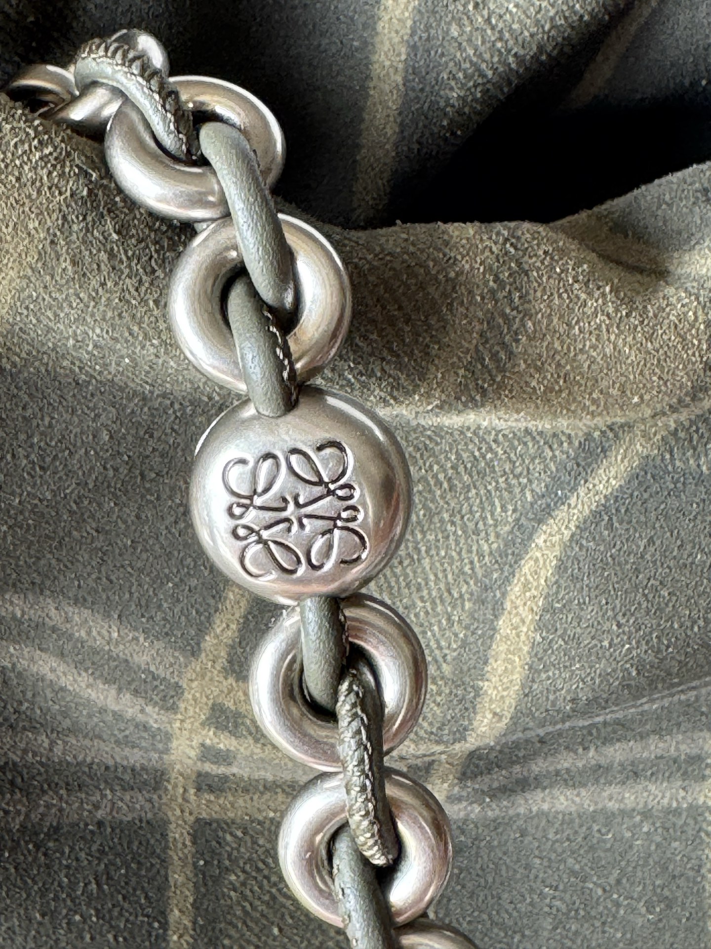 LOEWE 1774  0.780 Flamenco Purse Clutch Medium 30-10.5-20