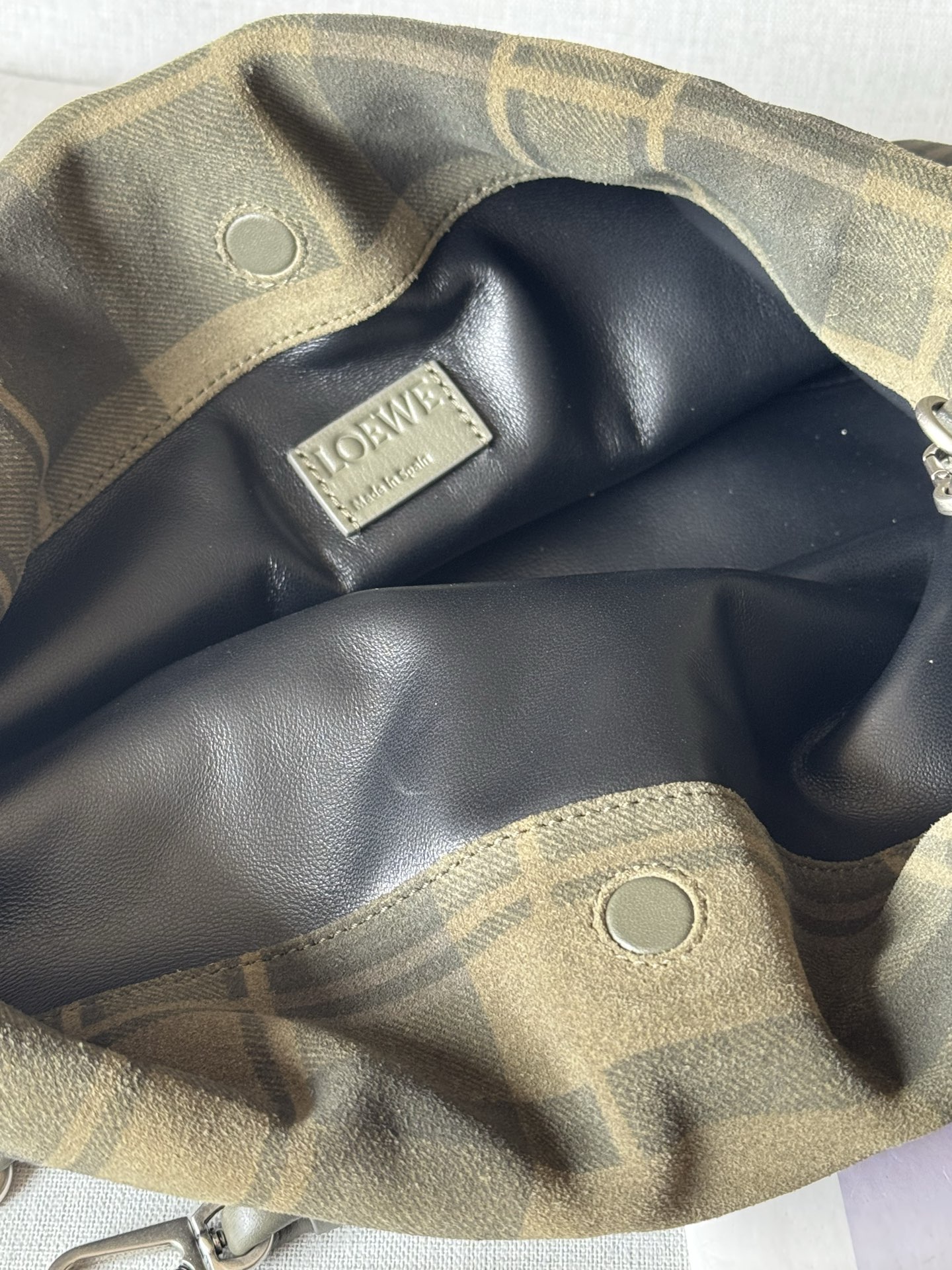 LOEWE 1774  0.780 Flamenco Purse Clutch Medium 30-10.5-20