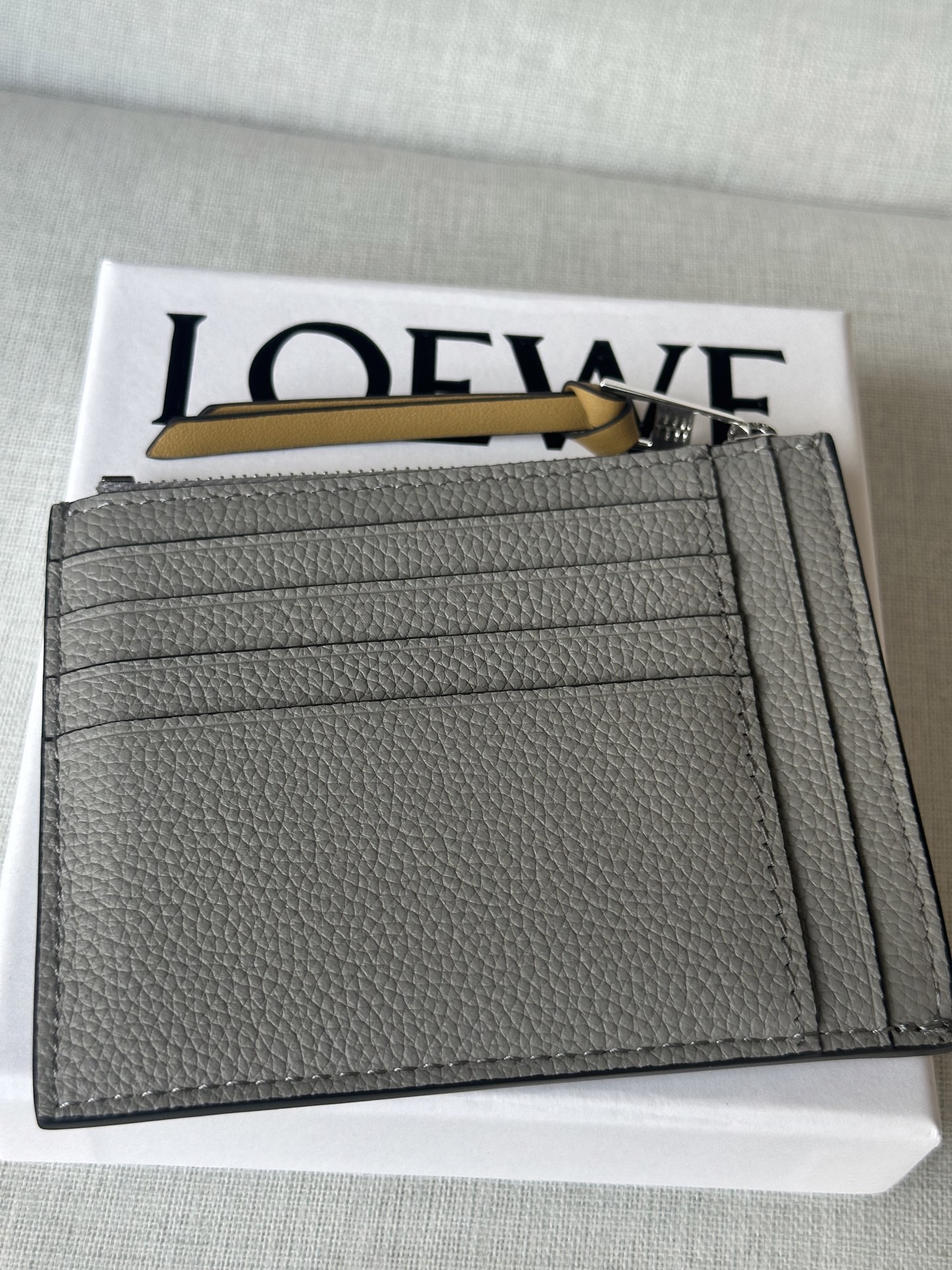 LOEWE A02  0.150 Pearl Gray Ice Blue Dimensions 12-10cm
