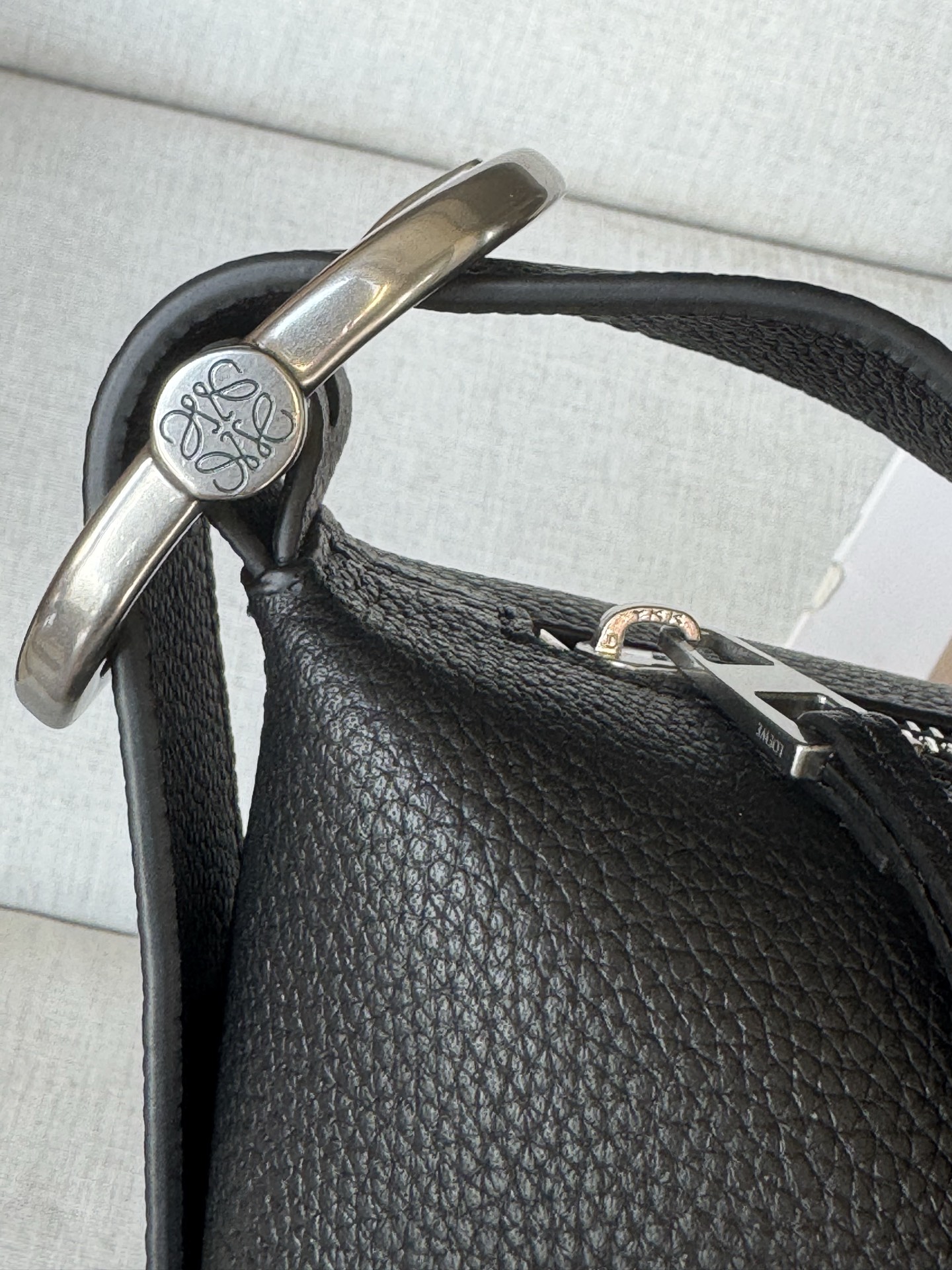 Loewe Cubi Small Lunchbox Bag 0.680 Dimensions 29-22-10 Model 337